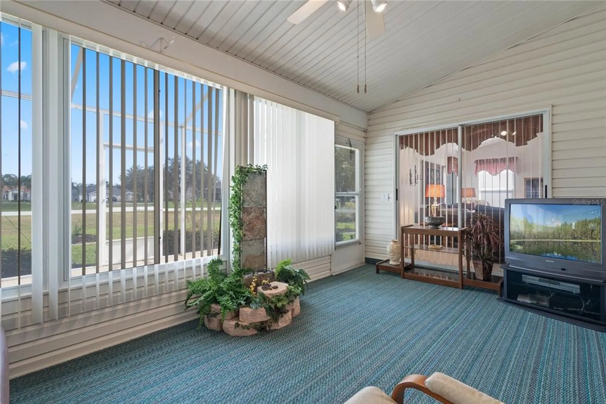 Property Slideshow image 33 of 59 | 25274 lost oak cir, Leesburg, FL, 34748