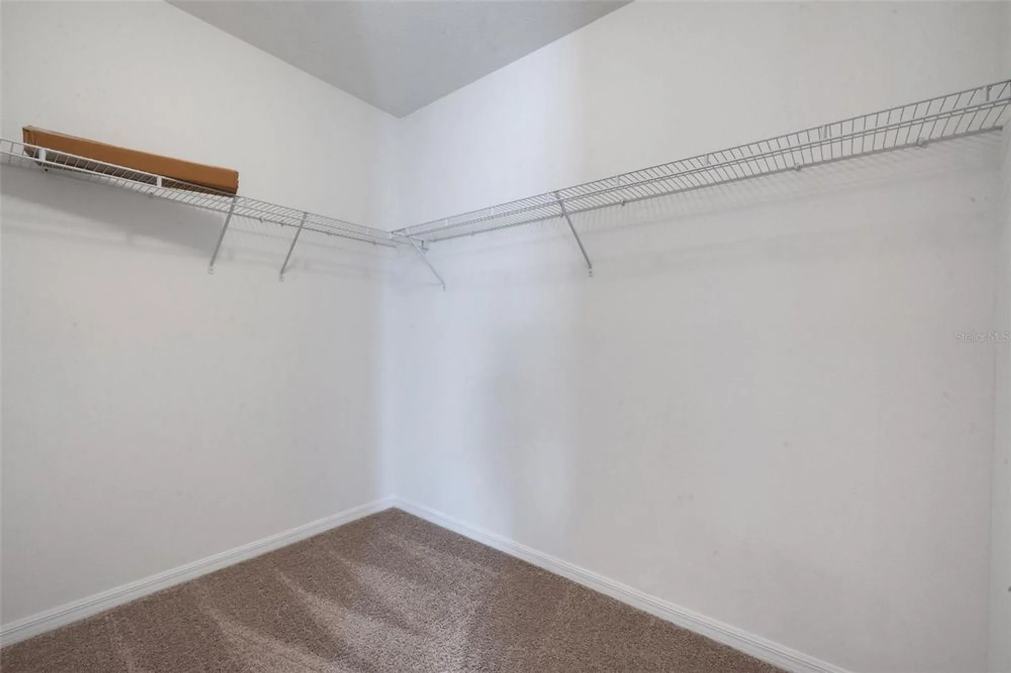 Property Slideshow image 12 of 30 | 2162 blue highlands dr, Lakeland, FL, 33811