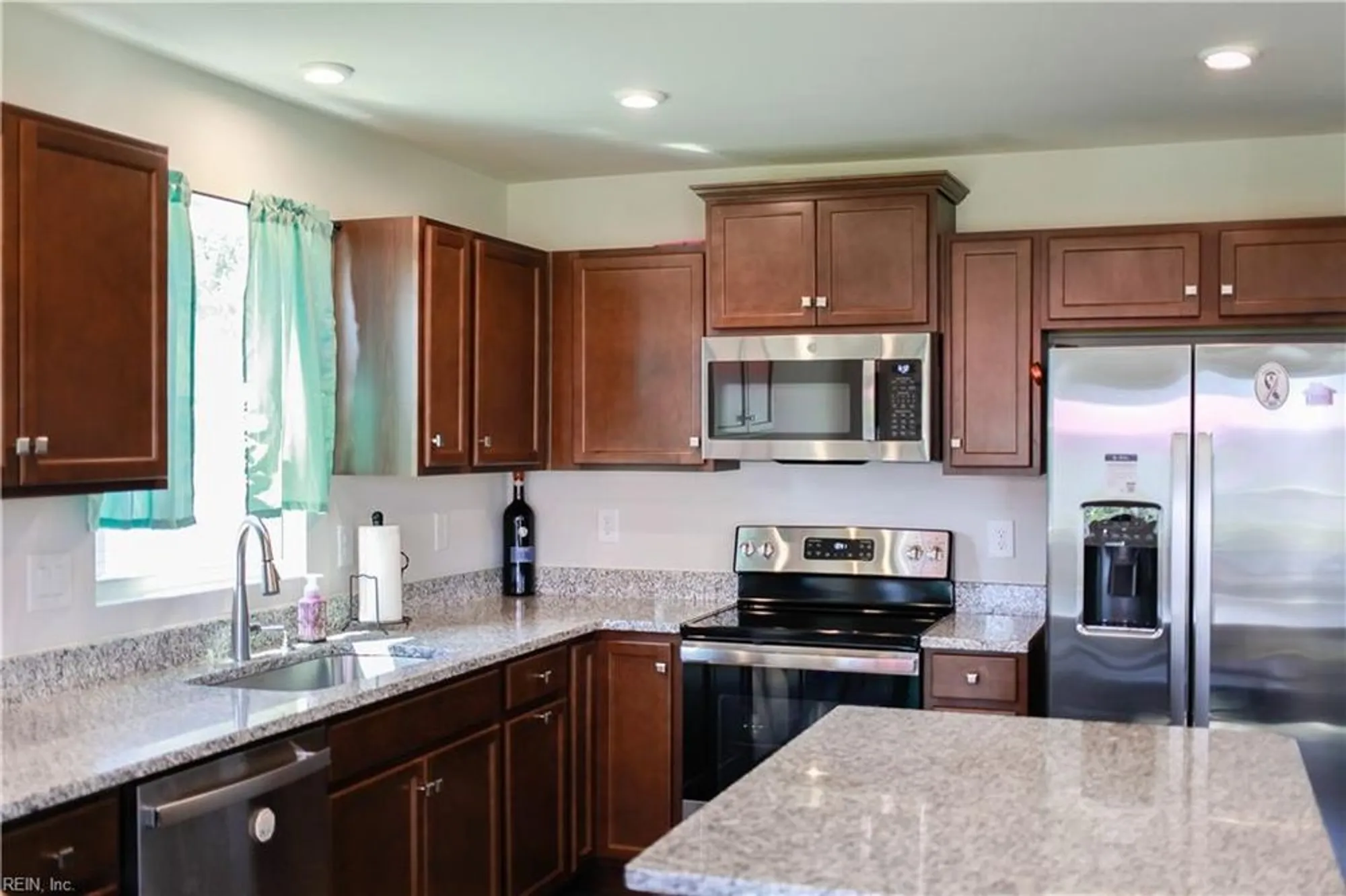 Property Slideshow image 20 of 31 | 7901 w danube loop, New Kent, VA, 23124