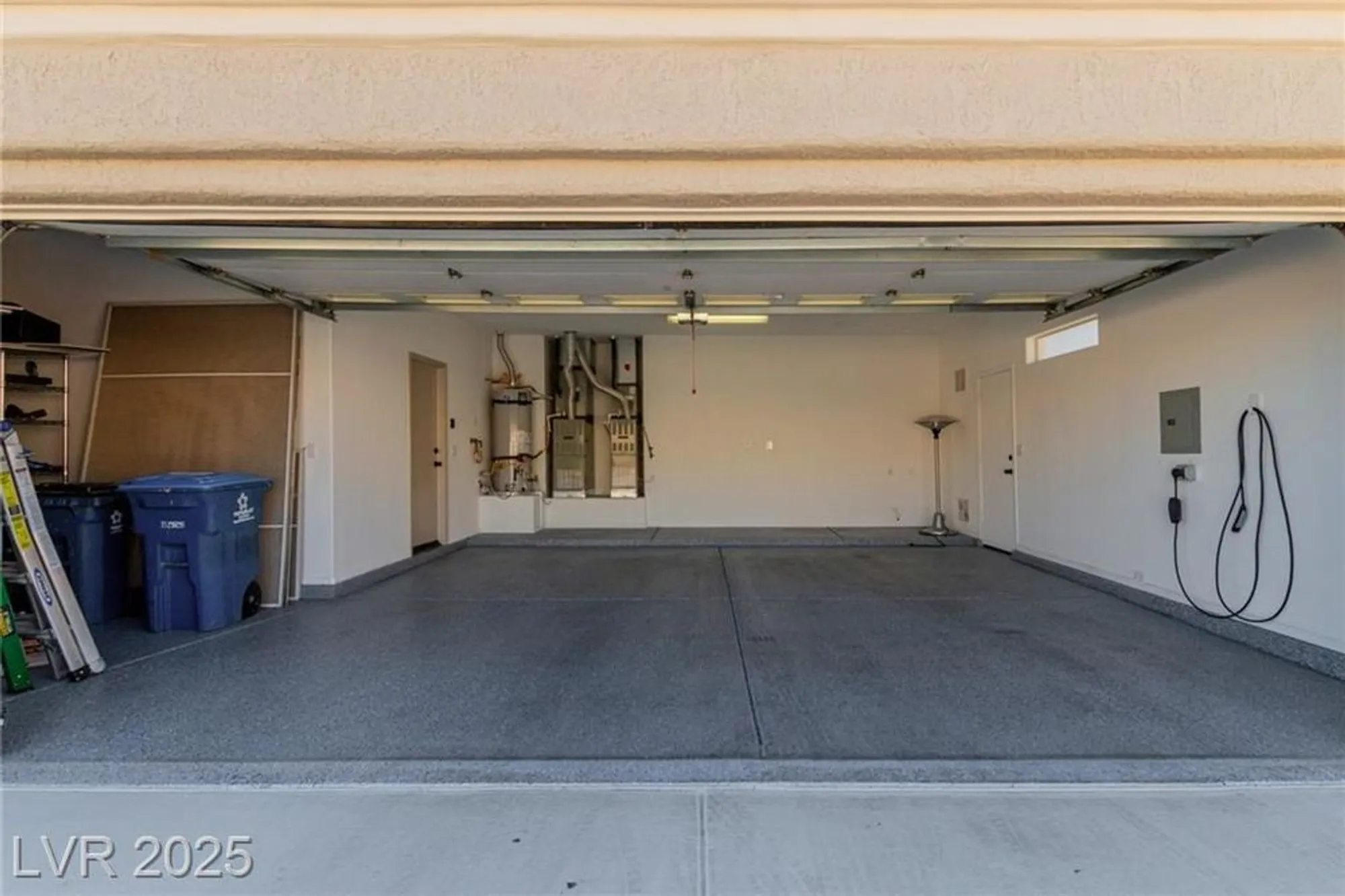 Property Slideshow image 40 of 49 | 2824 faiss dr, Las Vegas, NV, 89134