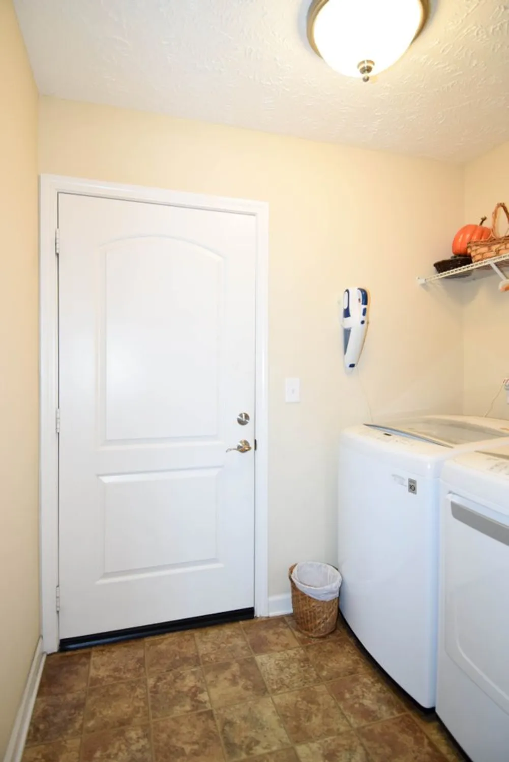 Property Slideshow image 24 of 43 | 395 devon chase hl 4703, Gallatin, TN, 37066