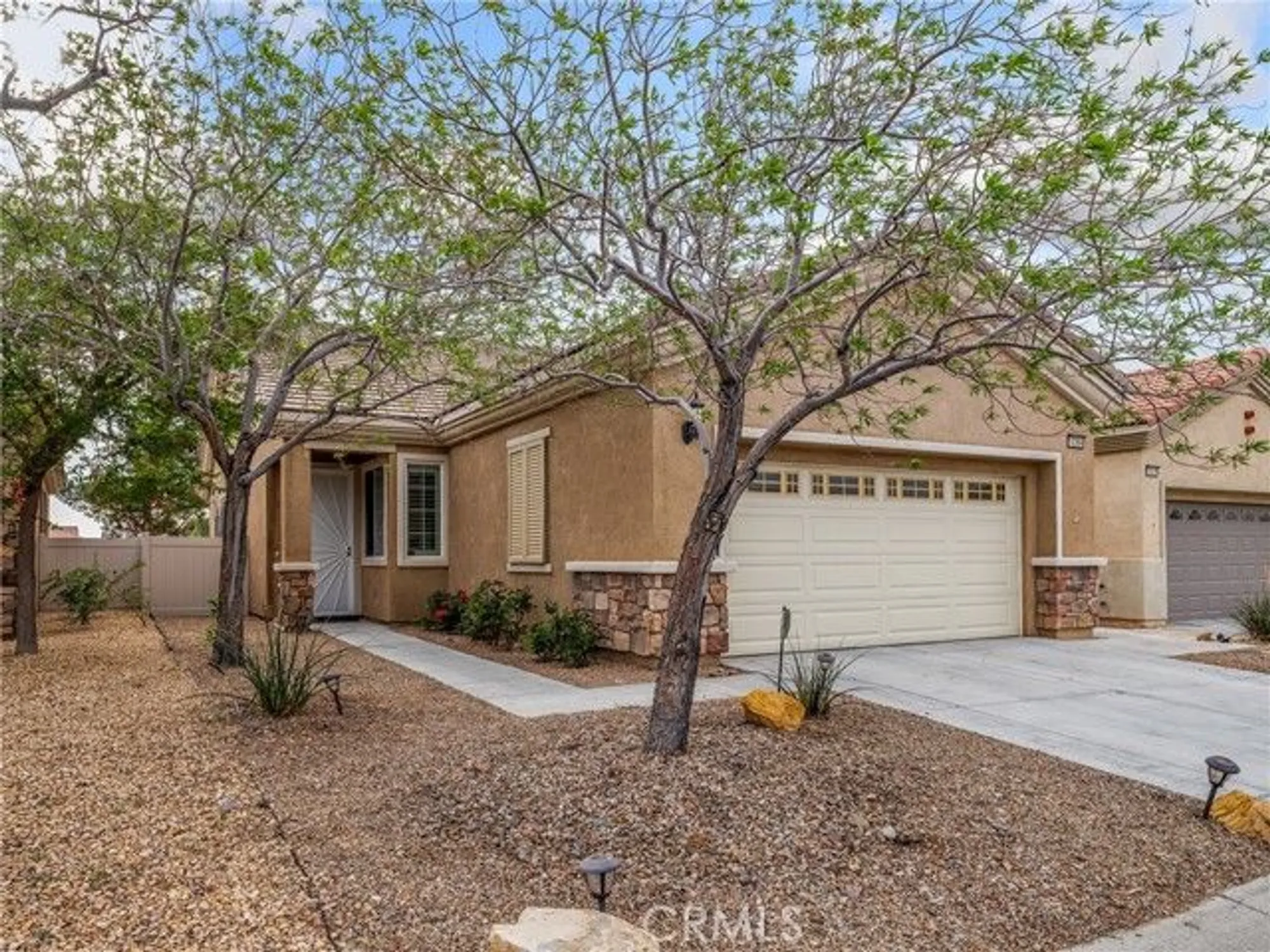 Property Slideshow image 3 of 36 | 10364 lakeshore dr, Apple Valley, CA, 92308