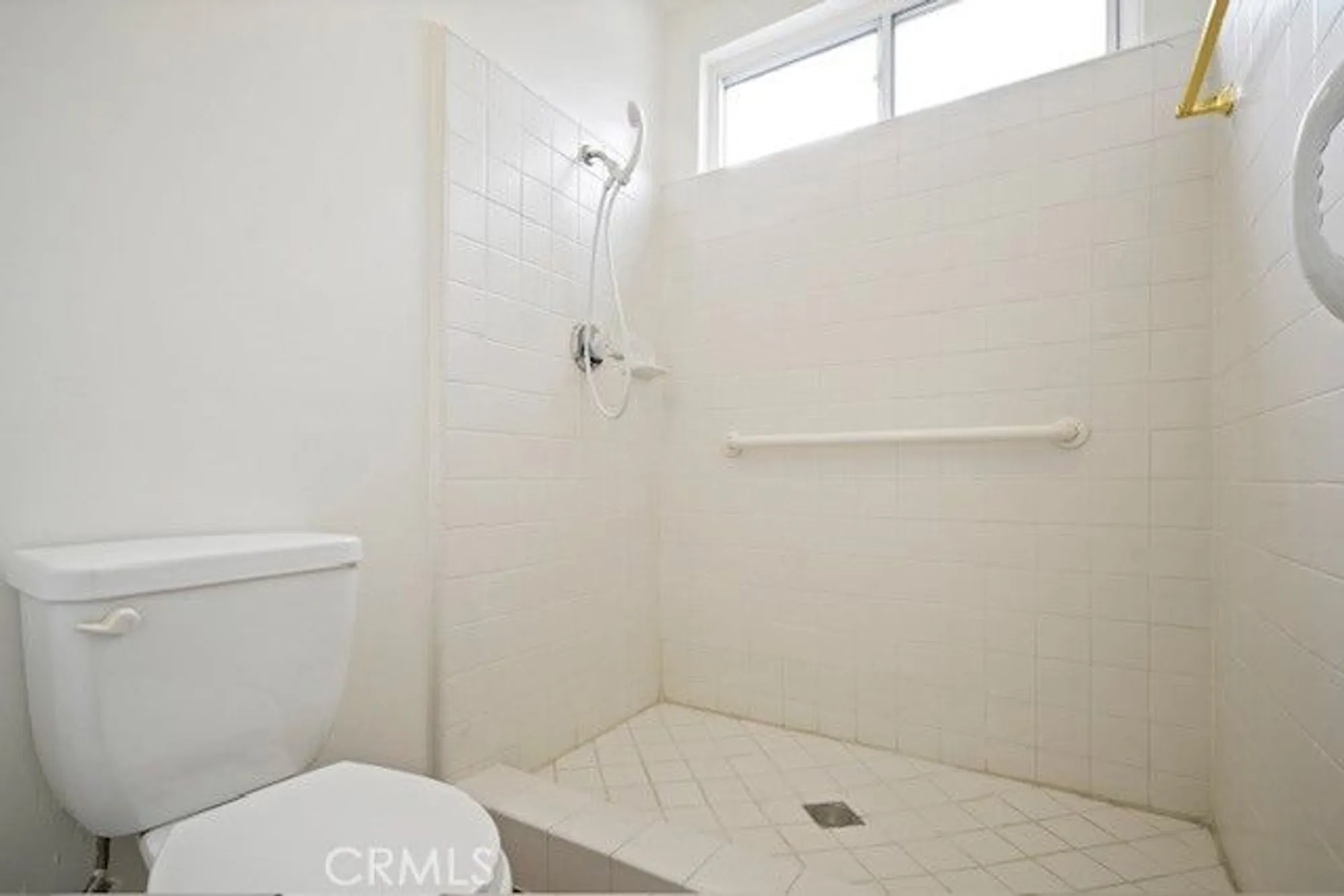 Property Slideshow image 9 of 22 | 19324 flowers ct, Newhall, CA, 91321