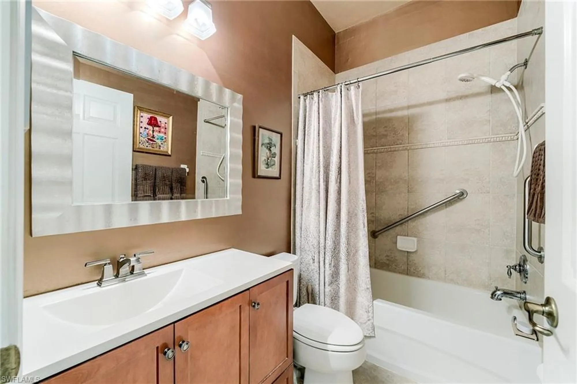 Property Slideshow image 21 of 49 | 3806 lakeview isle ct, Fort Myers, FL, 33905