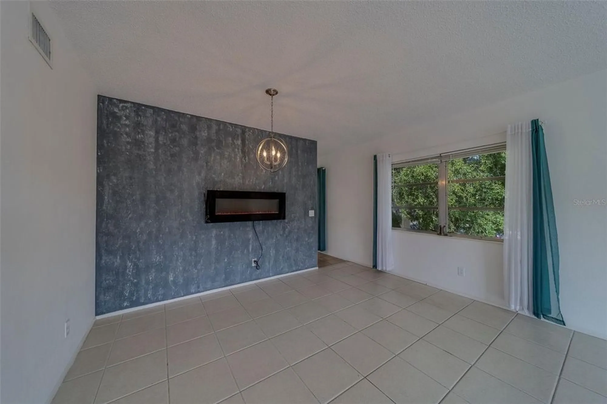 Property Slideshow image 11 of 85 | 2441 persian dr apt 61, Clearwater, FL, 33763