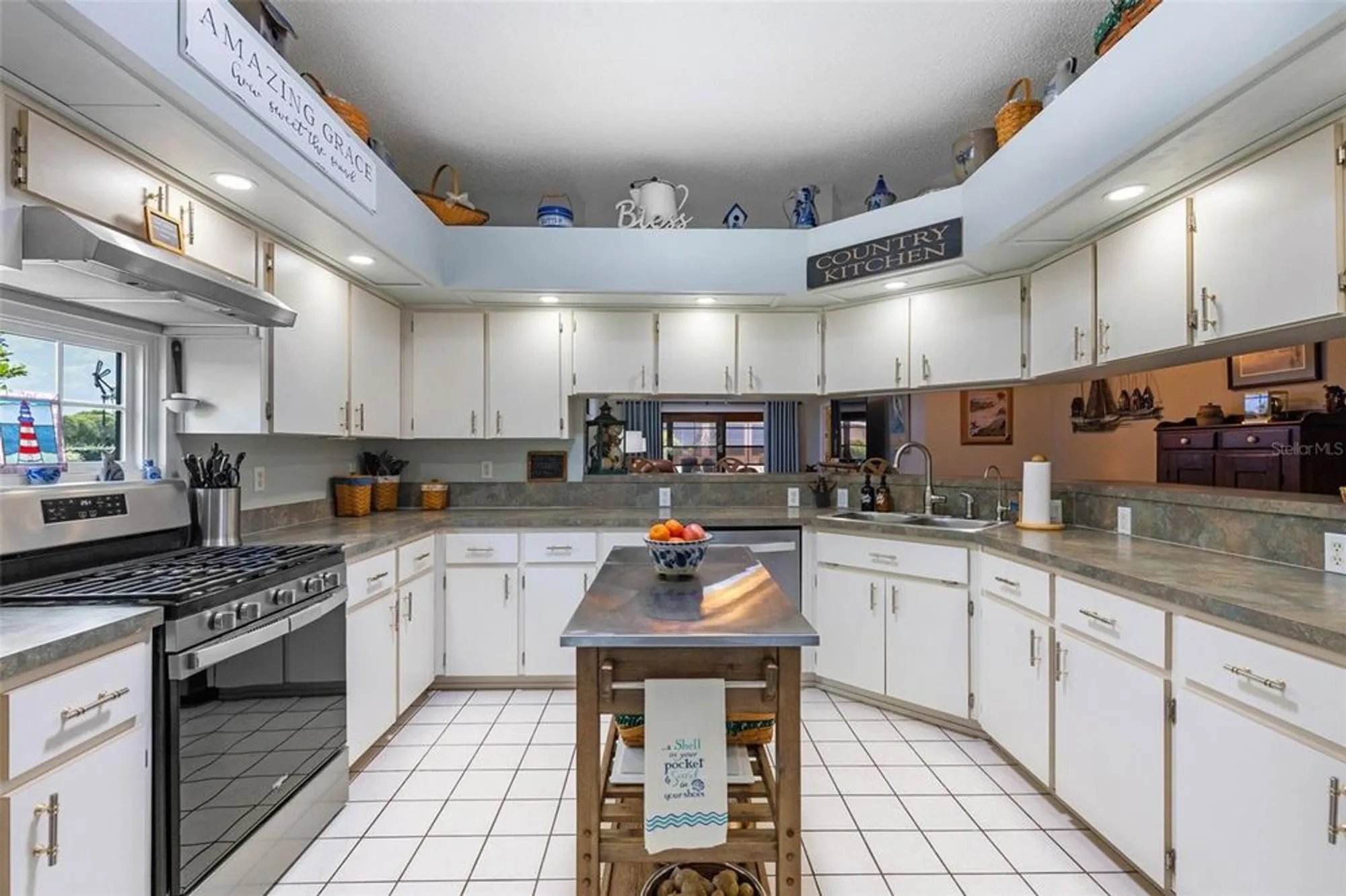 Property Slideshow image 7 of 48 | 21701 king john st, Leesburg, FL, 34748