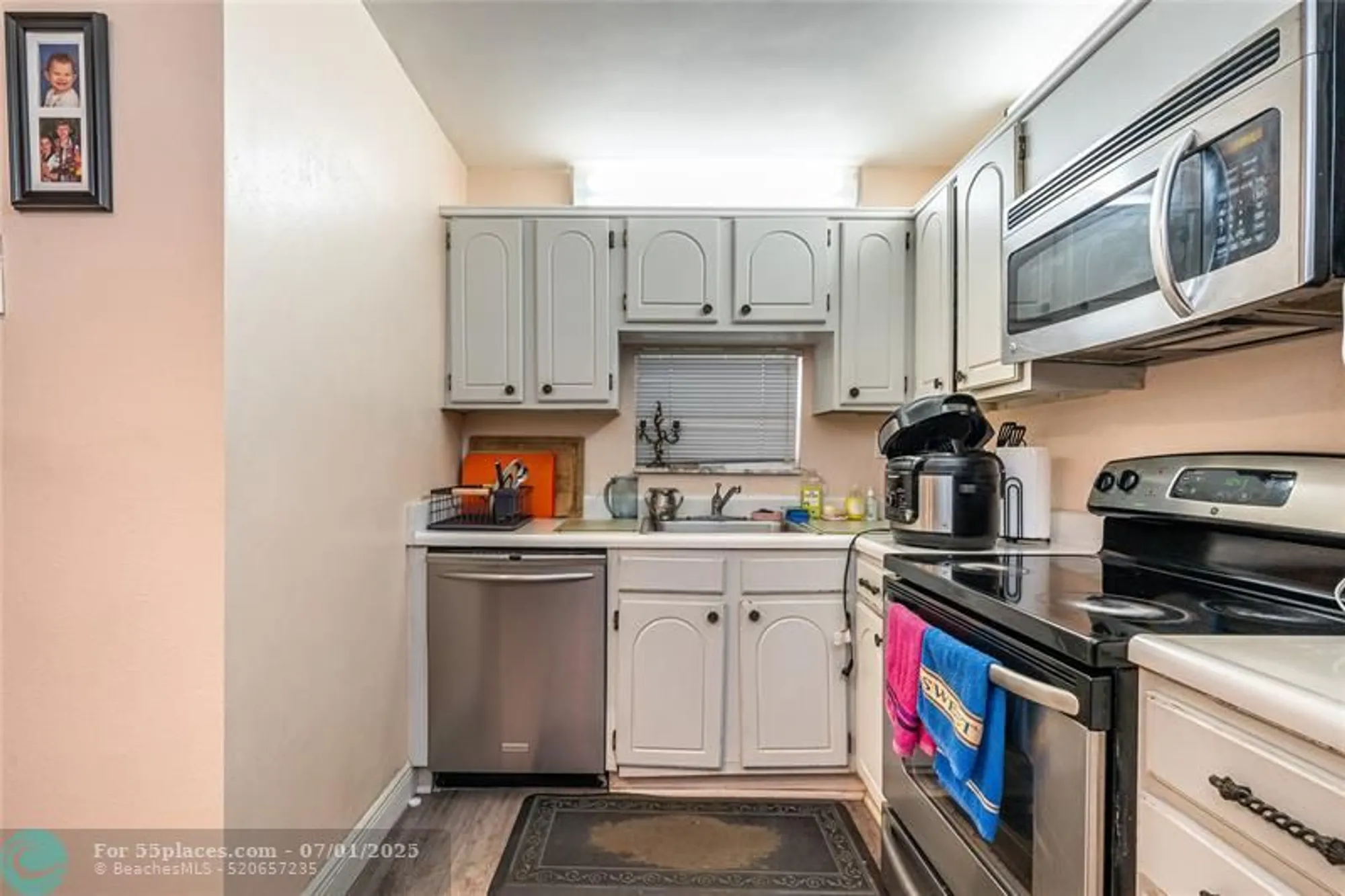 Property Slideshow image 11 of 54 | 8930 s hollybrook blvd 209, Pembroke Pines, FL, 33025