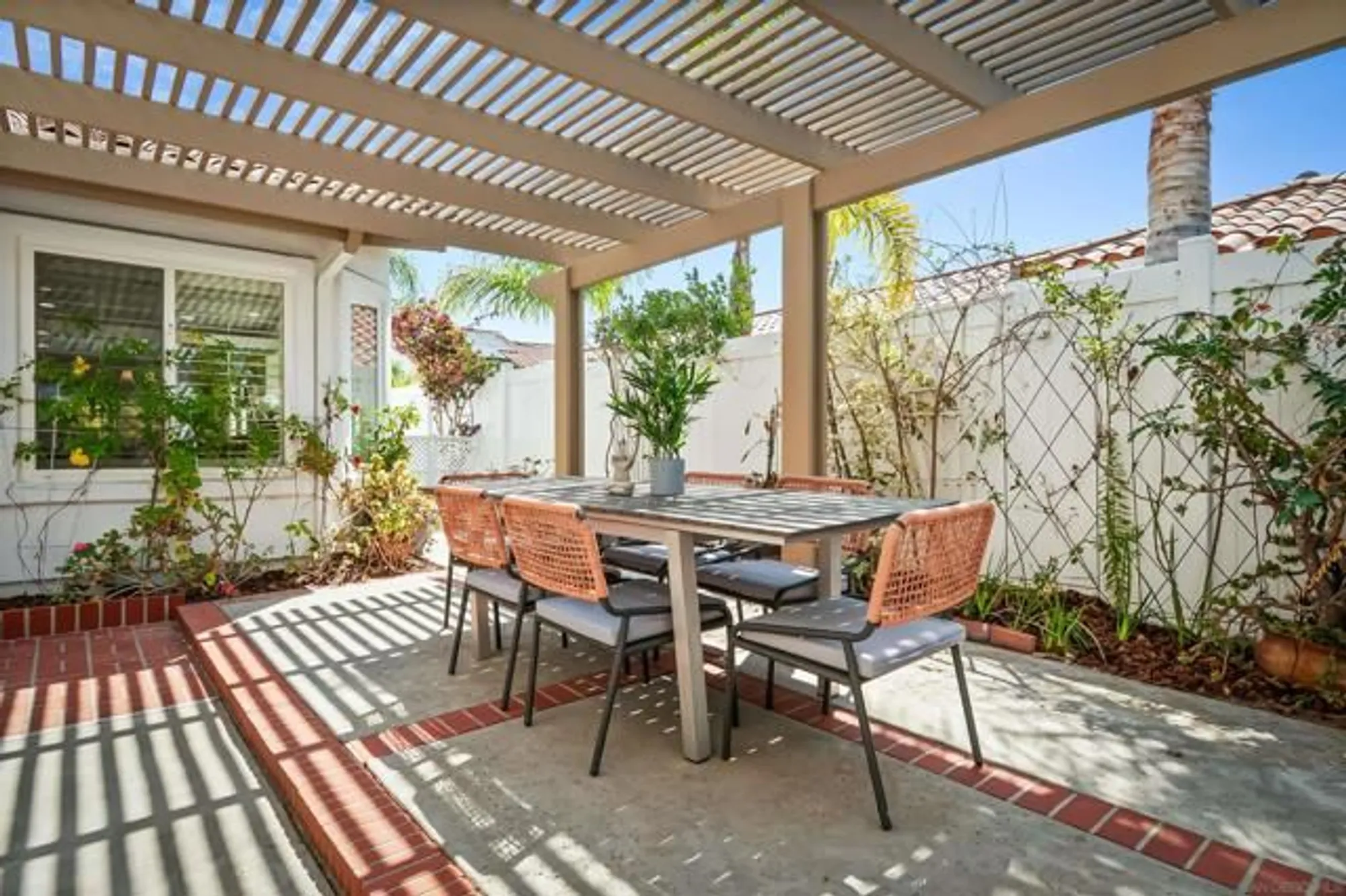 Property Slideshow image 37 of 47 | 4058 lemnos way, Oceanside, CA, 92056