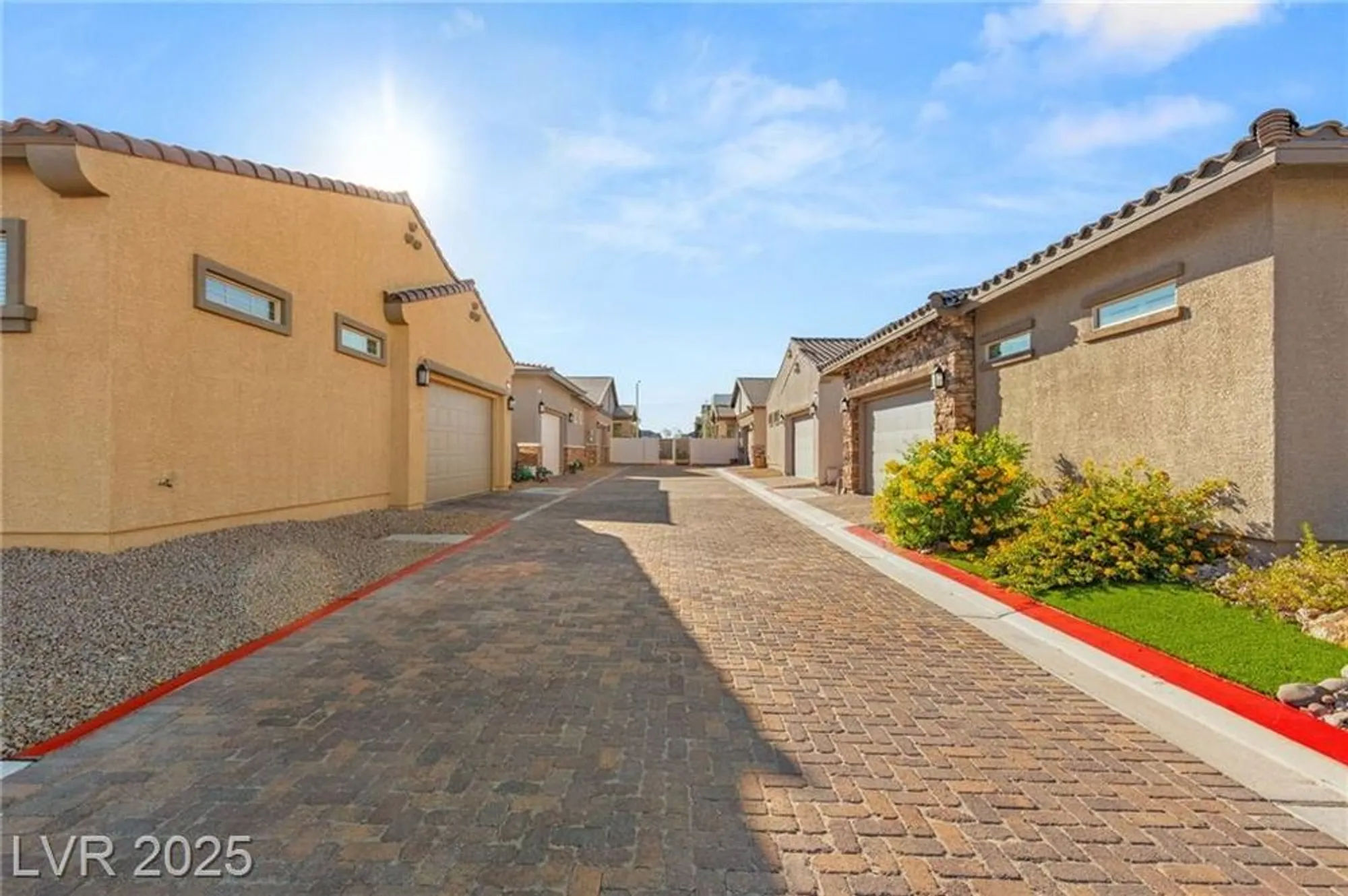 Property Slideshow image 12 of 51 | 209 bellini peak ave, Henderson, NV, 89011