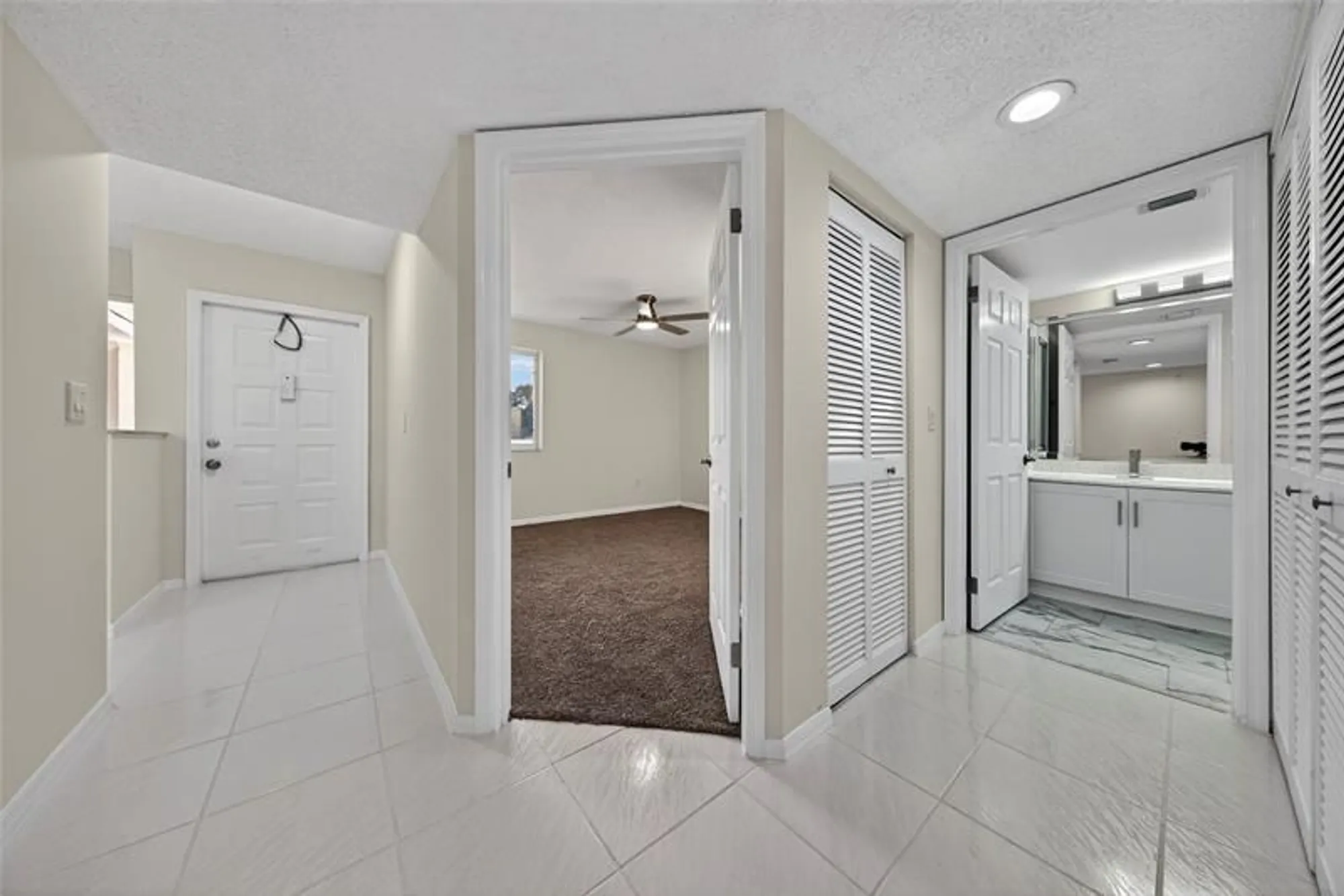 Property Slideshow image 31 of 39 | 7882 trent dr 310, Tamarac, FL, 33321
