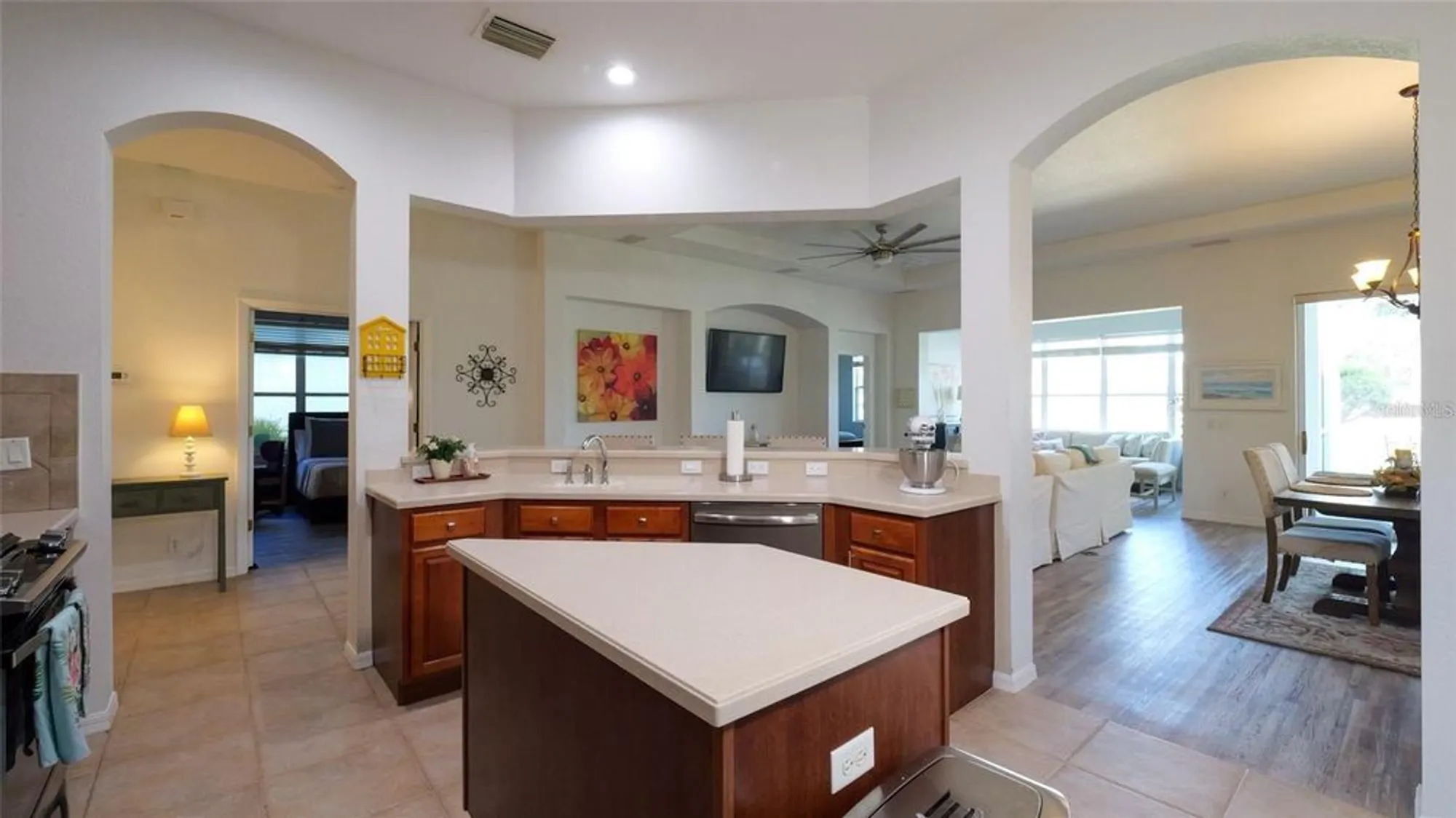 Property Slideshow image 5 of 48 | 443 noble faire dr, Sun City Center, FL, 33573