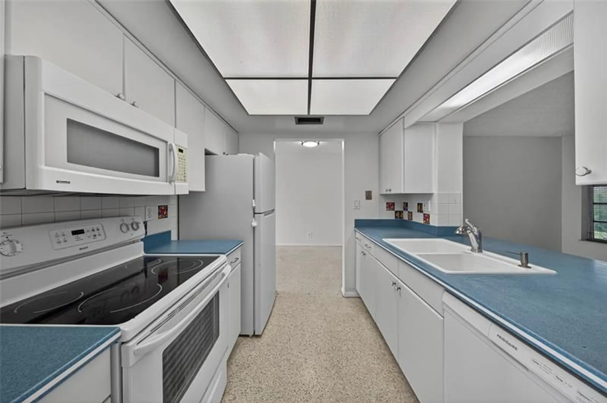 Property Slideshow image 39 of 67 | 2711 nw 4th ave, Pompano Beach, FL, 33064