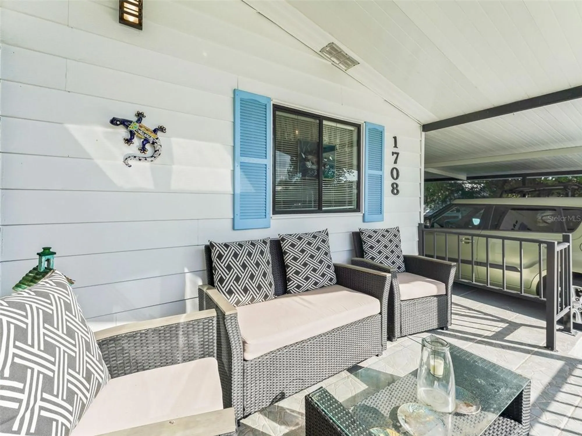 Property Slideshow image 4 of 37 | 1708 lauren ln, Lady Lake, FL, 32159