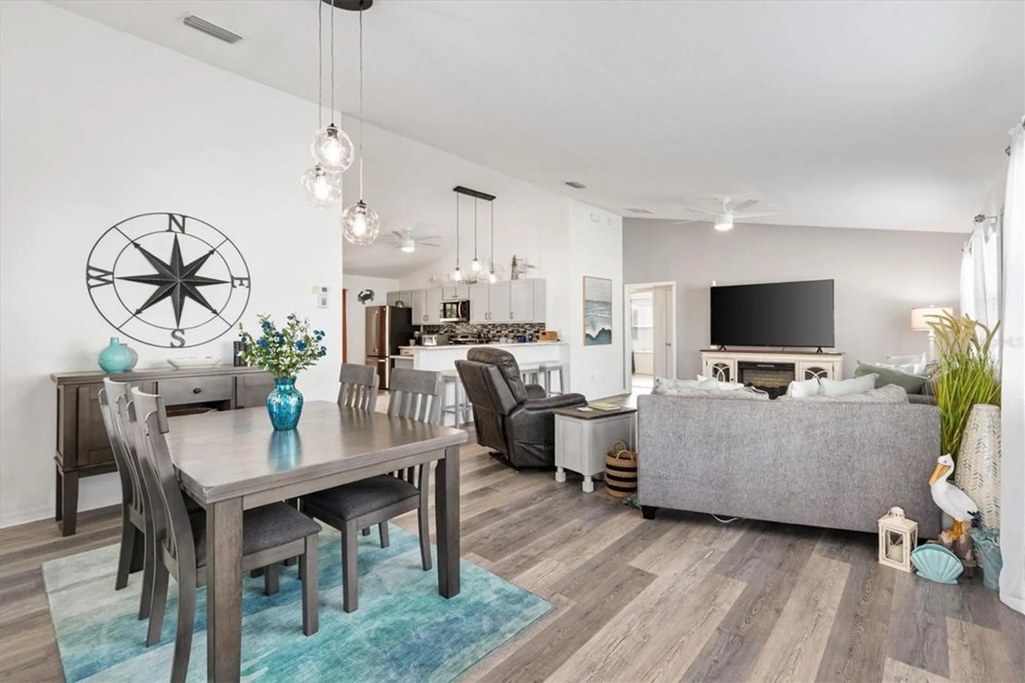 Property Slideshow image 4 of 25 | 1812 chancey way, The Villages, FL, 32162