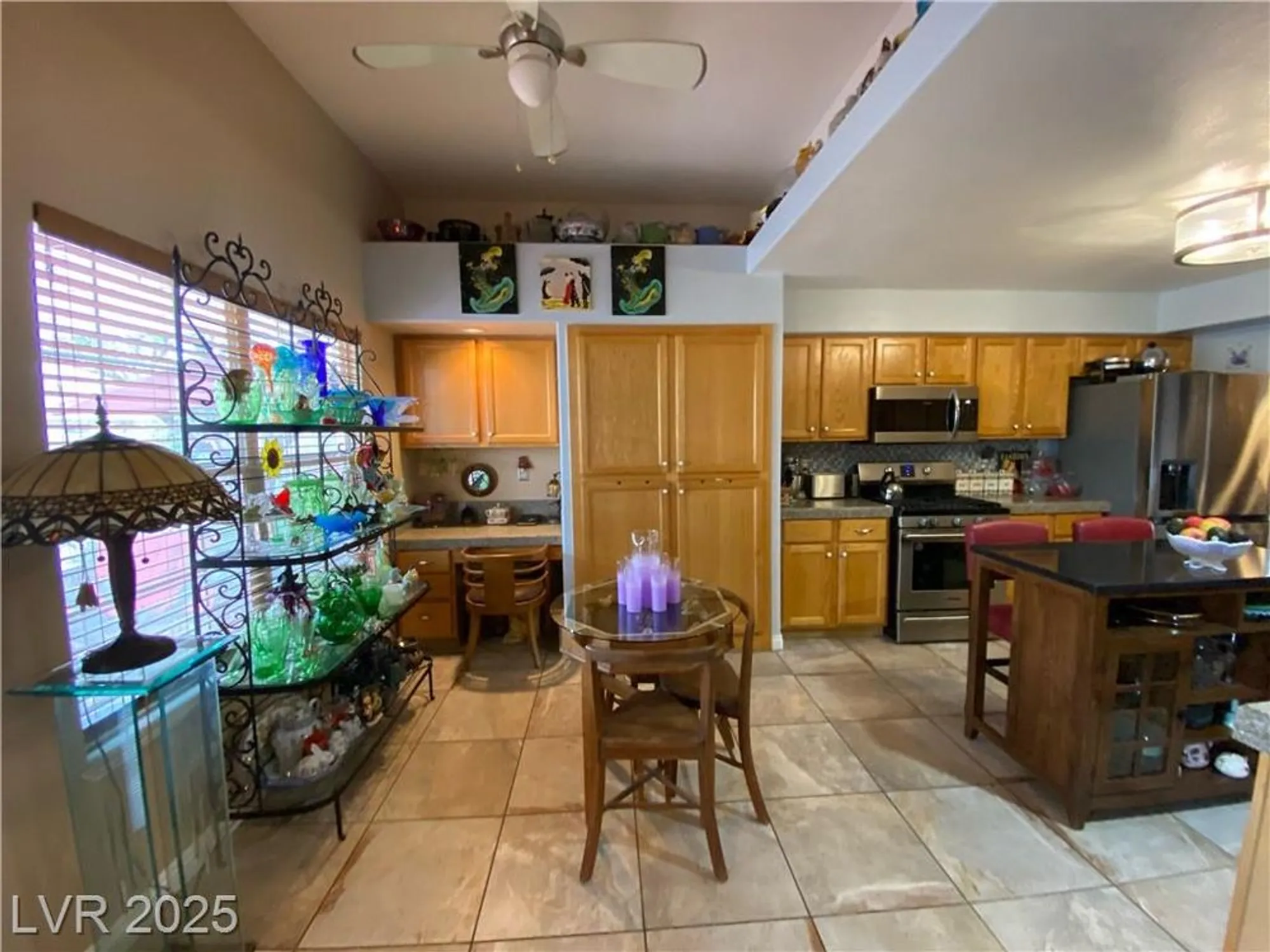 Property Slideshow image 14 of 27 | 4809 braeburn dr, Las Vegas, NV, 89130