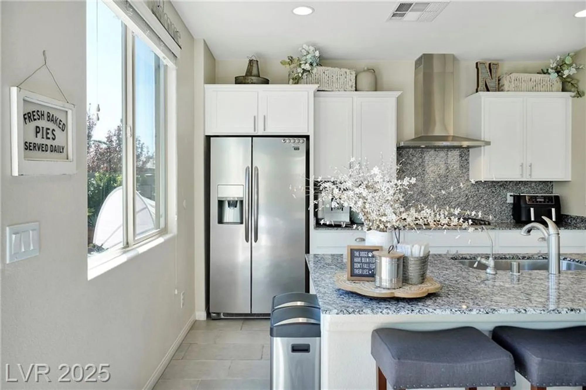 Property Slideshow image 24 of 68 | 1844 wolfcreek falls ct, Henderson, NV, 89044