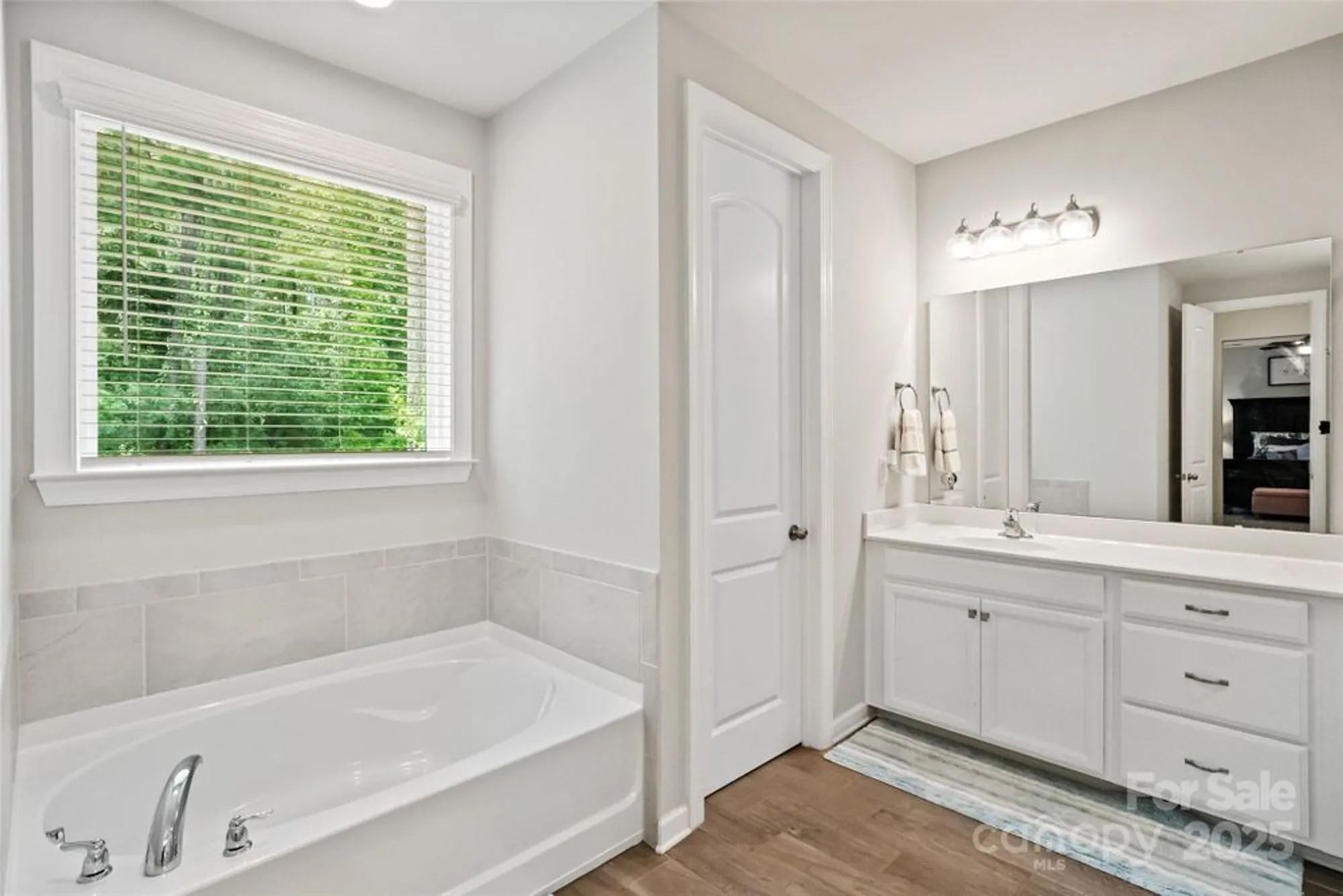 Property Slideshow image 34 of 48 | 467 sandbar pt, Lake Wylie, SC, 29710