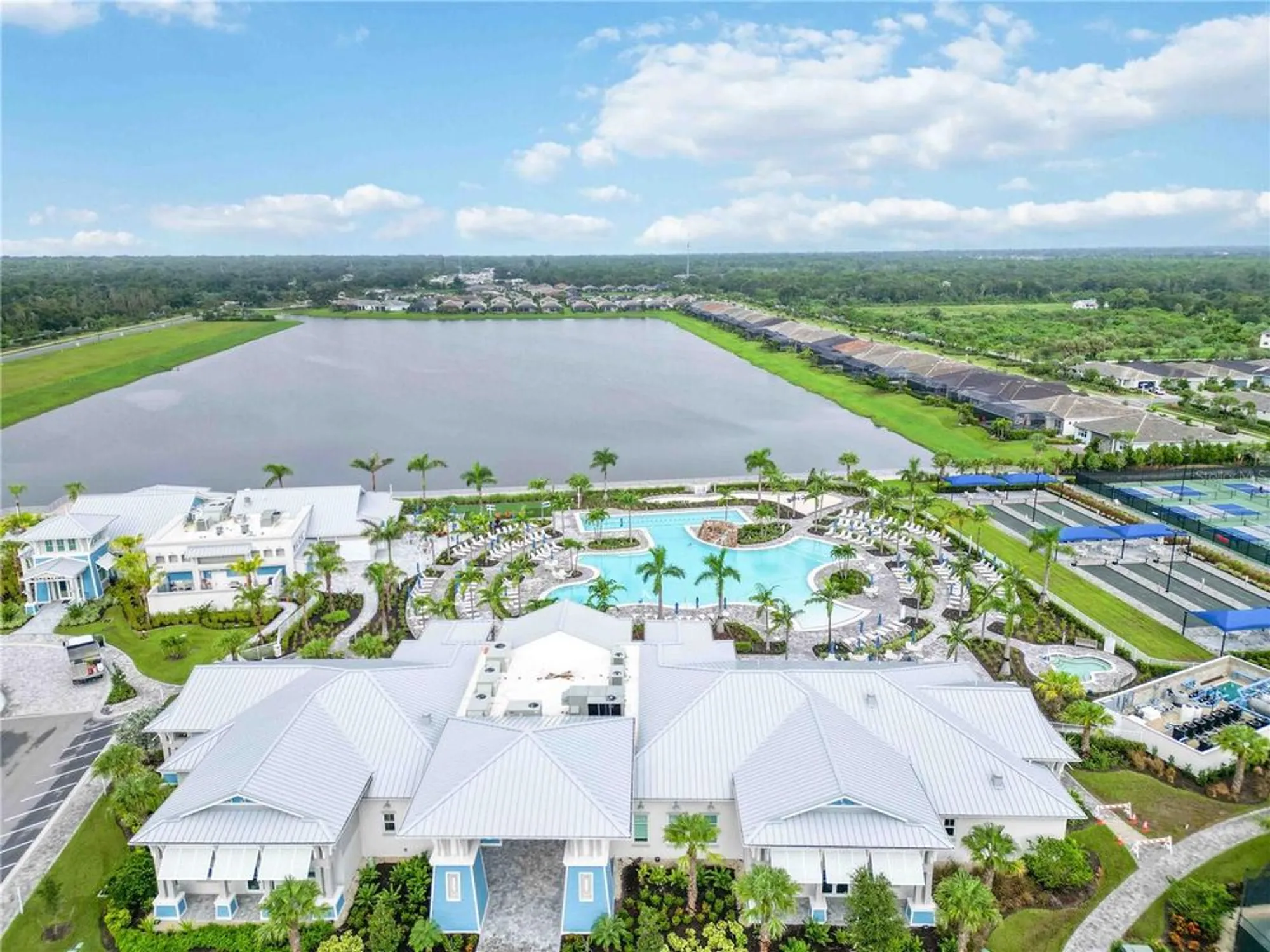 Property Slideshow image 59 of 73 | 25508 royal tern ln, Englewood, FL, 34223