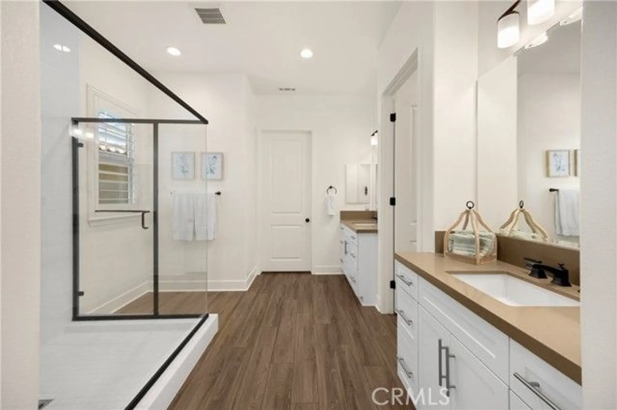 Property Slideshow image 38 of 68 | 11638 oakton way, Corona, CA, 92883