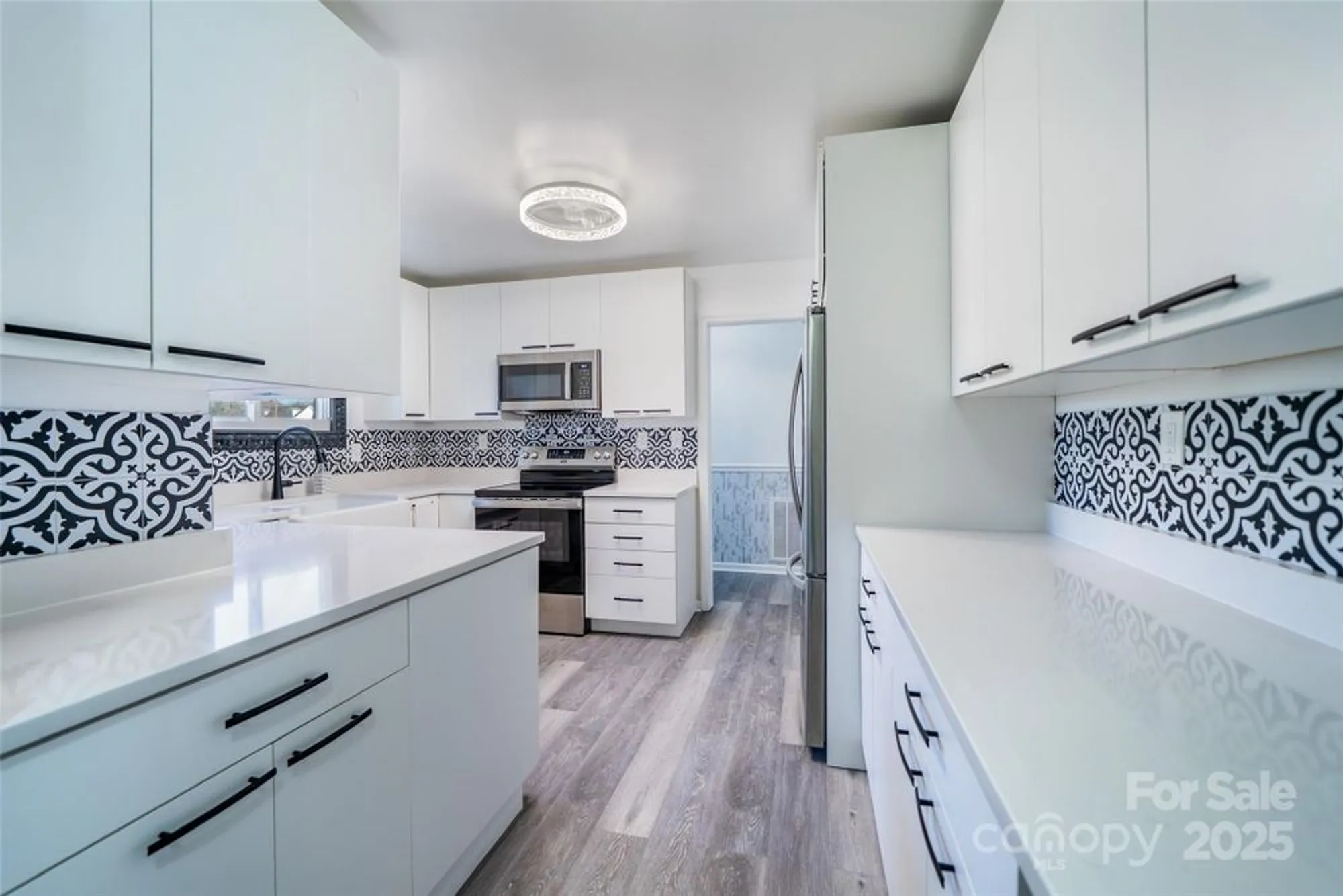 Property Slideshow image 14 of 25 | 1 wintry dr, Hendersonville, NC, 28792