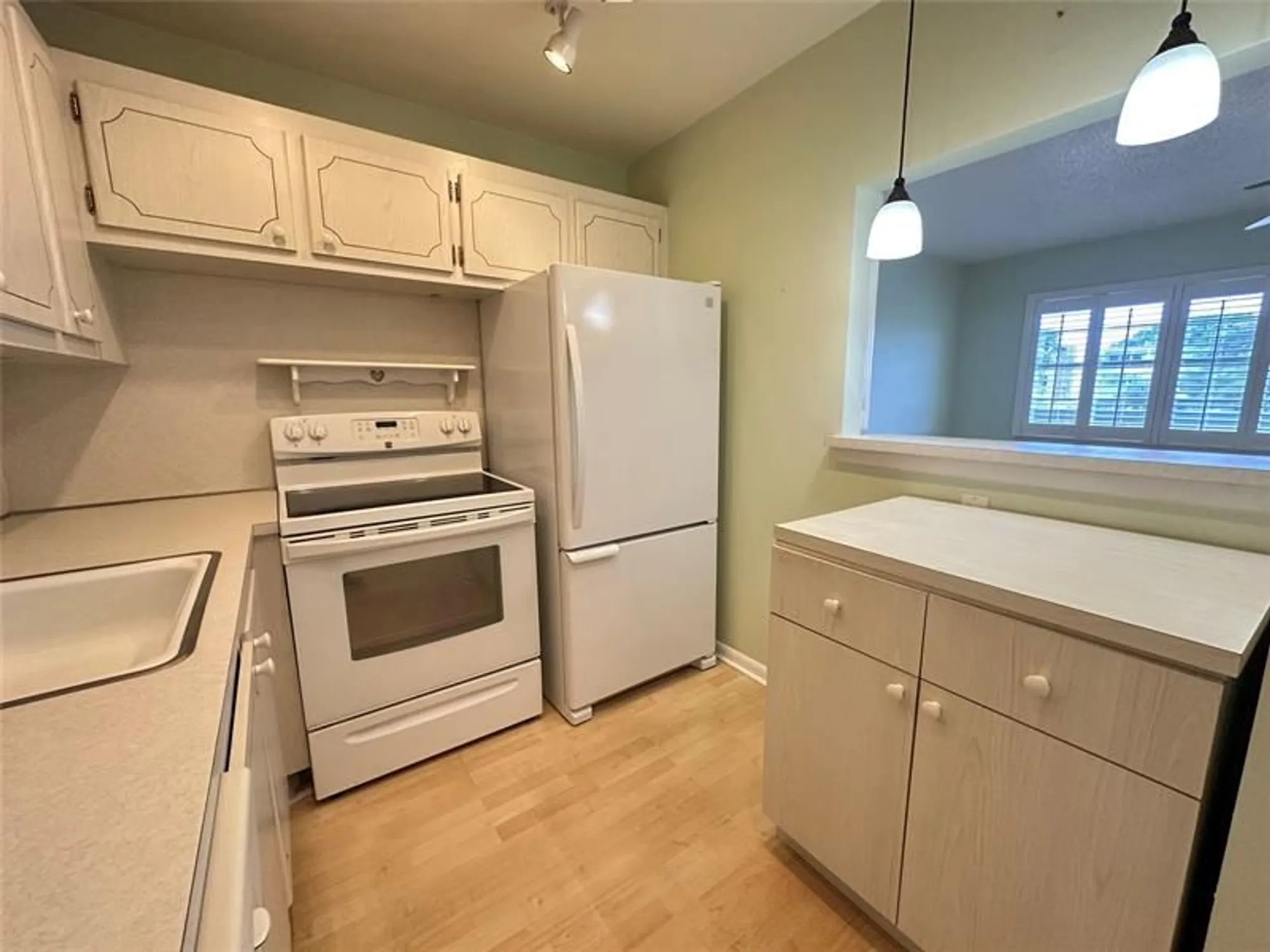 Property Slideshow image 9 of 53 | 3006 cambridge a # 3006, Deerfield Beach, FL, 33442