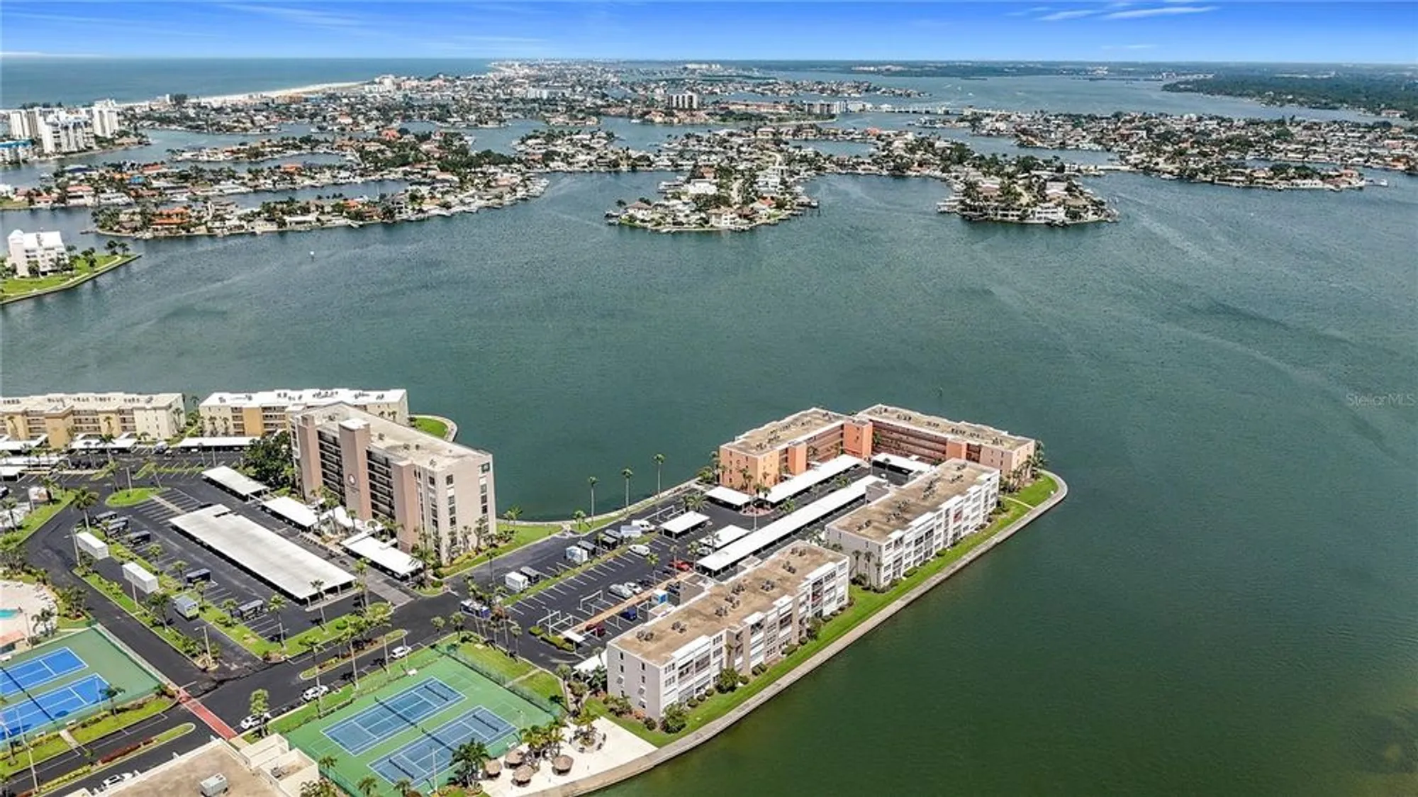 Property Slideshow image 59 of 62 | 7625 sun island dr 307, South Pasadena, FL, 33707