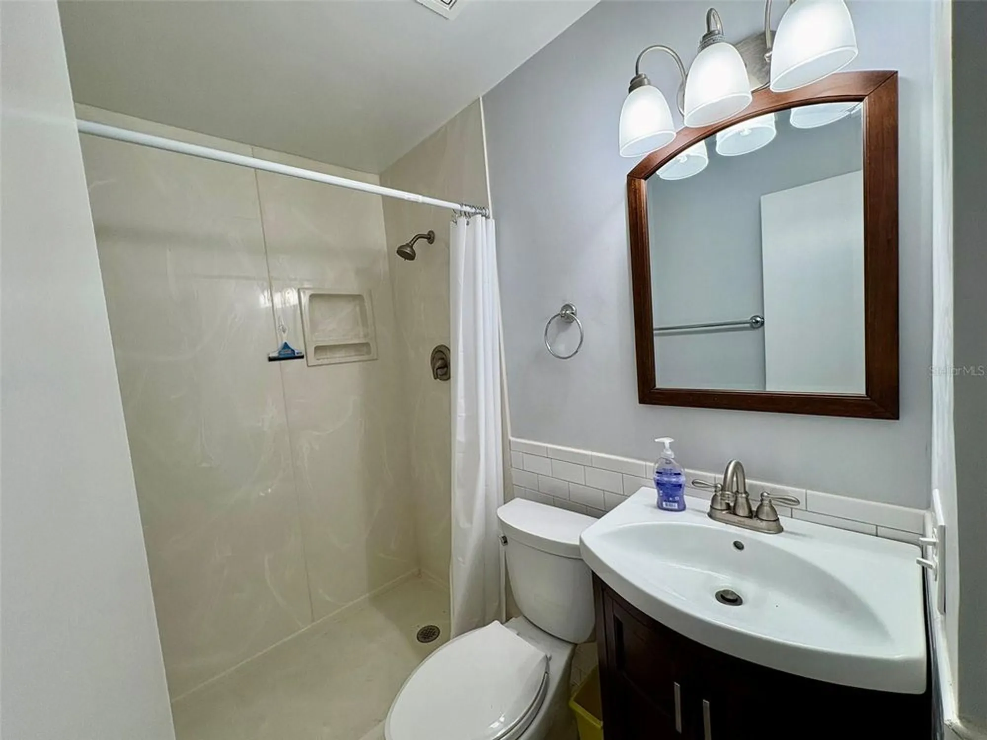 Property Slideshow image 27 of 55 | 2463 brazilia dr 53, Clearwater, FL, 33763