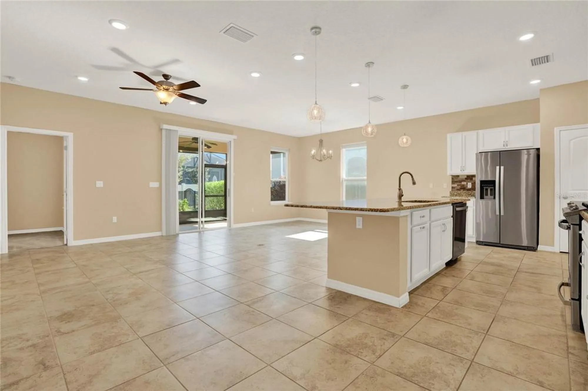 Property Slideshow image 5 of 57 | 440 alcove dr, Groveland, FL, 34736