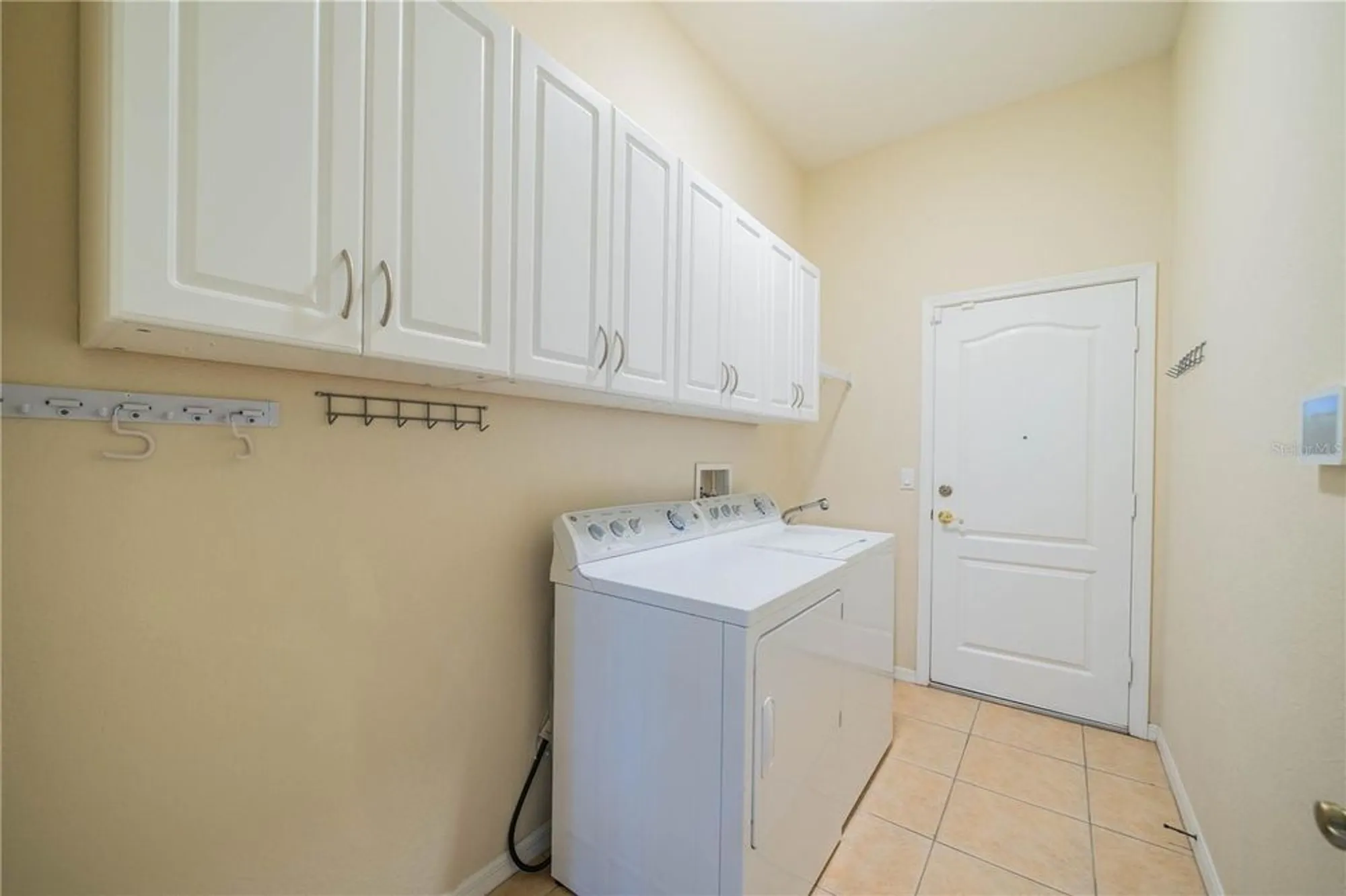 Property Slideshow image 32 of 60 | 445 noble faire dr, Sun City Center, FL, 33573