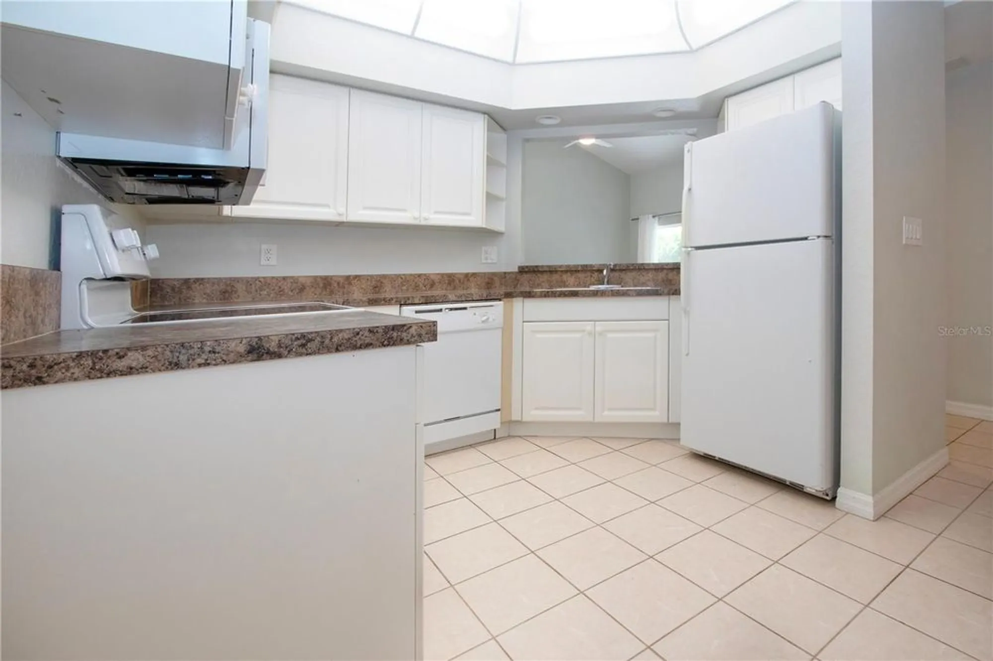 Property Slideshow image 26 of 71 | 6426 bay cedar ln # 101, Bradenton, FL, 34203
