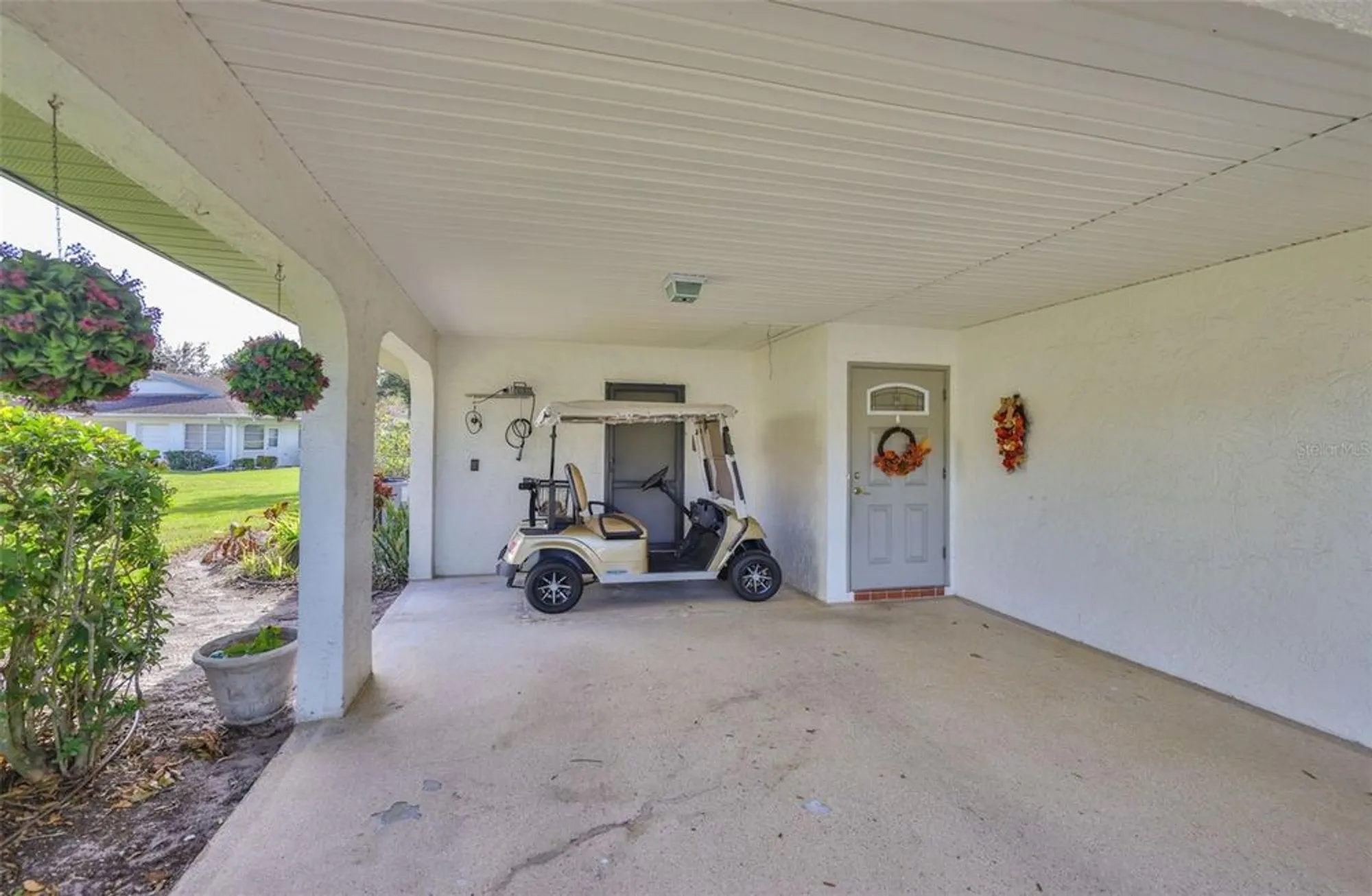 Property Slideshow image 4 of 94 | 2034 hawkhurst cir # 178, Sun City Center, FL, 33573