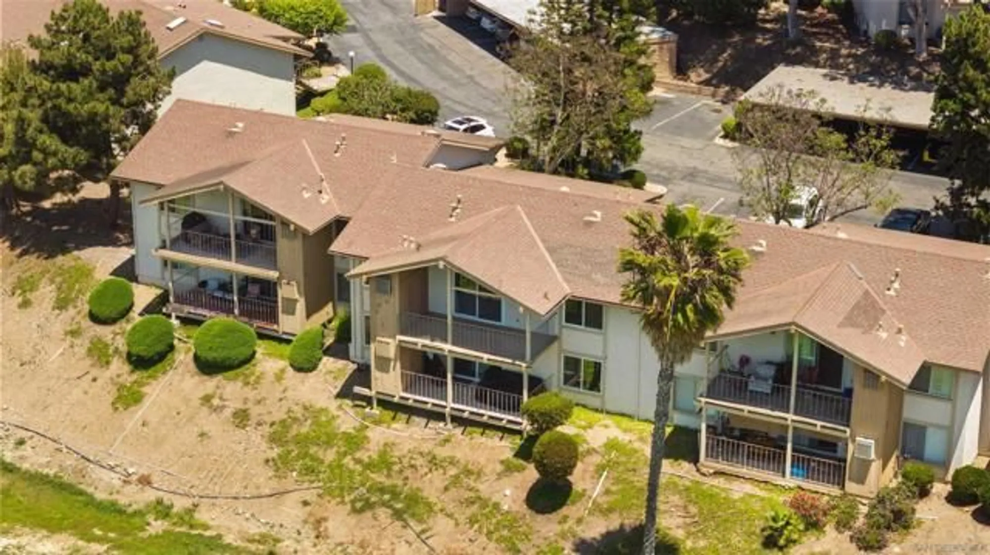 Property Slideshow image 37 of 50 | 1940 fairway circle dr, San Marcos, CA, 92078