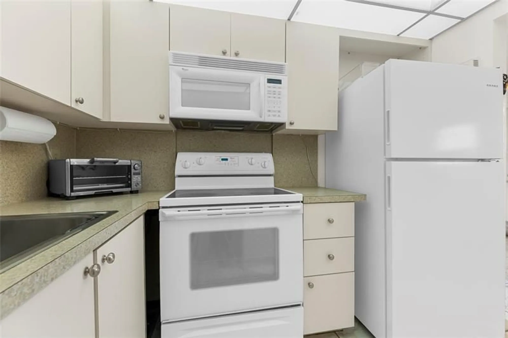 Property Slideshow image 10 of 52 | 485 grantham f # 485, Deerfield Beach, FL, 33442