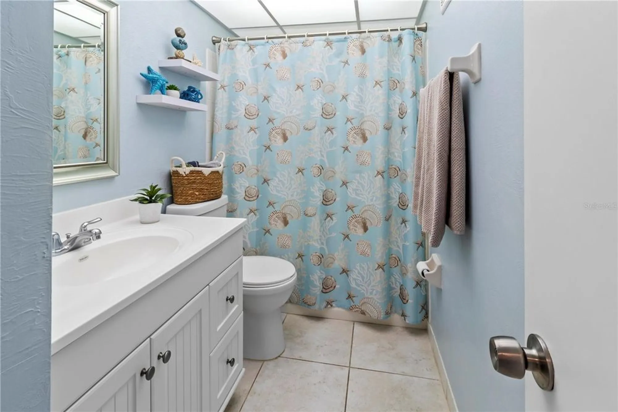 Property Slideshow image 13 of 23 | 4703 1st ct 393, Bradenton, FL, 34207