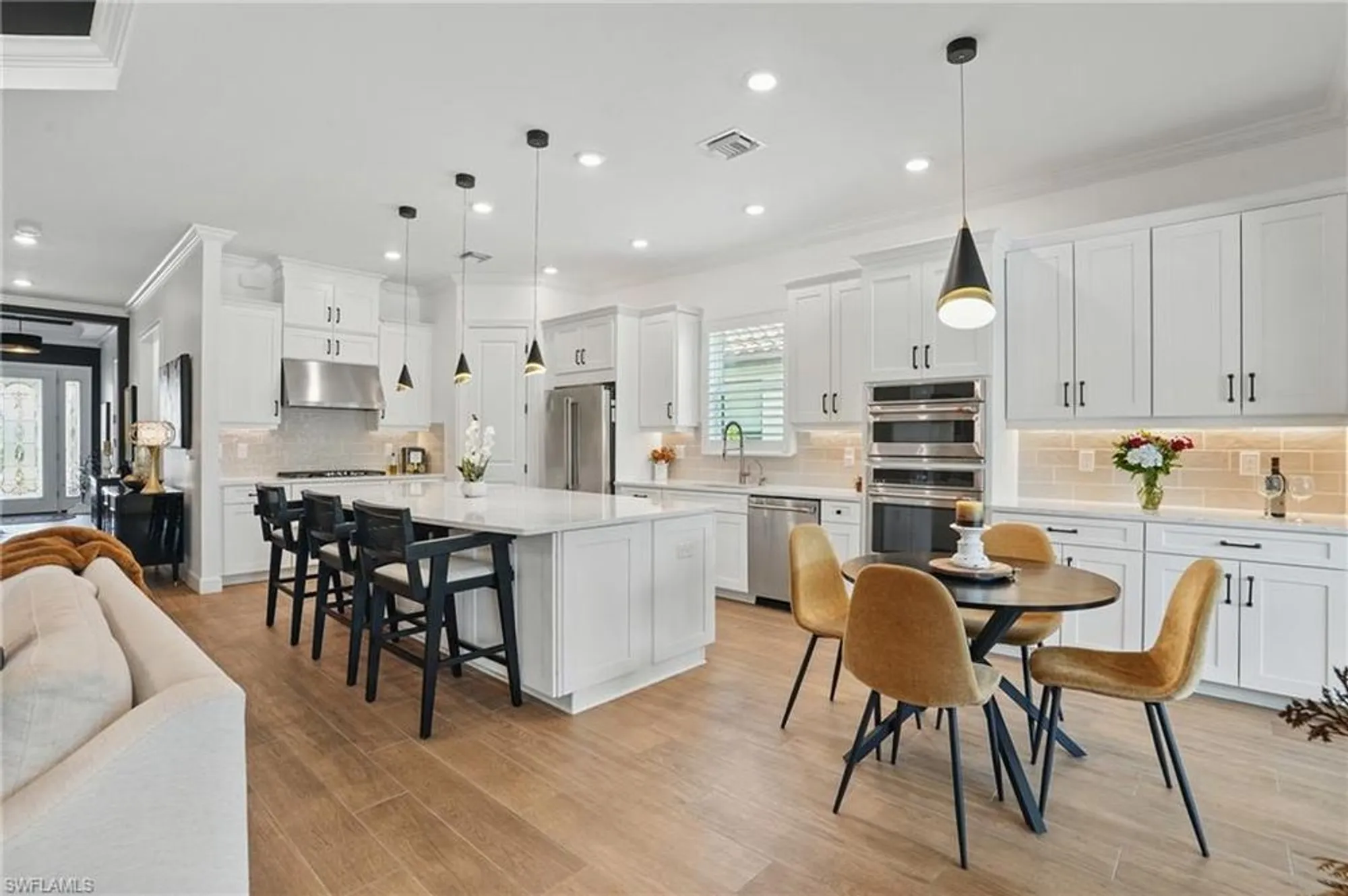 Property Slideshow image 13 of 50 | 17467 caravita ln, Fort Myers, FL, 33913