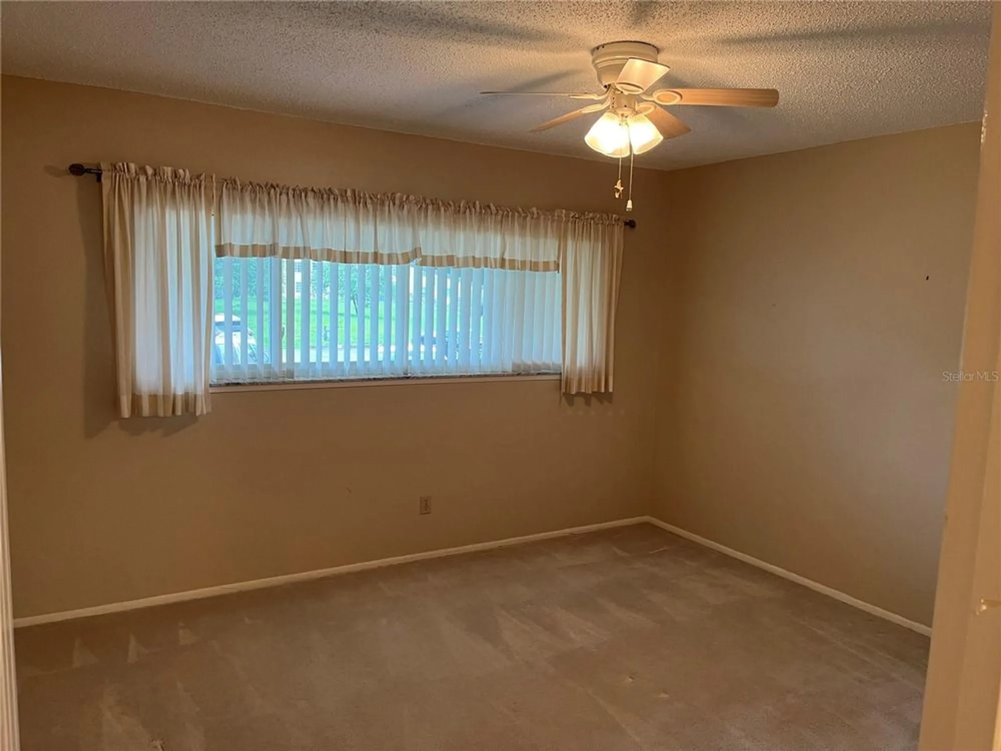 Property Slideshow image 14 of 53 | 2410 franciscan dr 18, Clearwater, FL, 33763