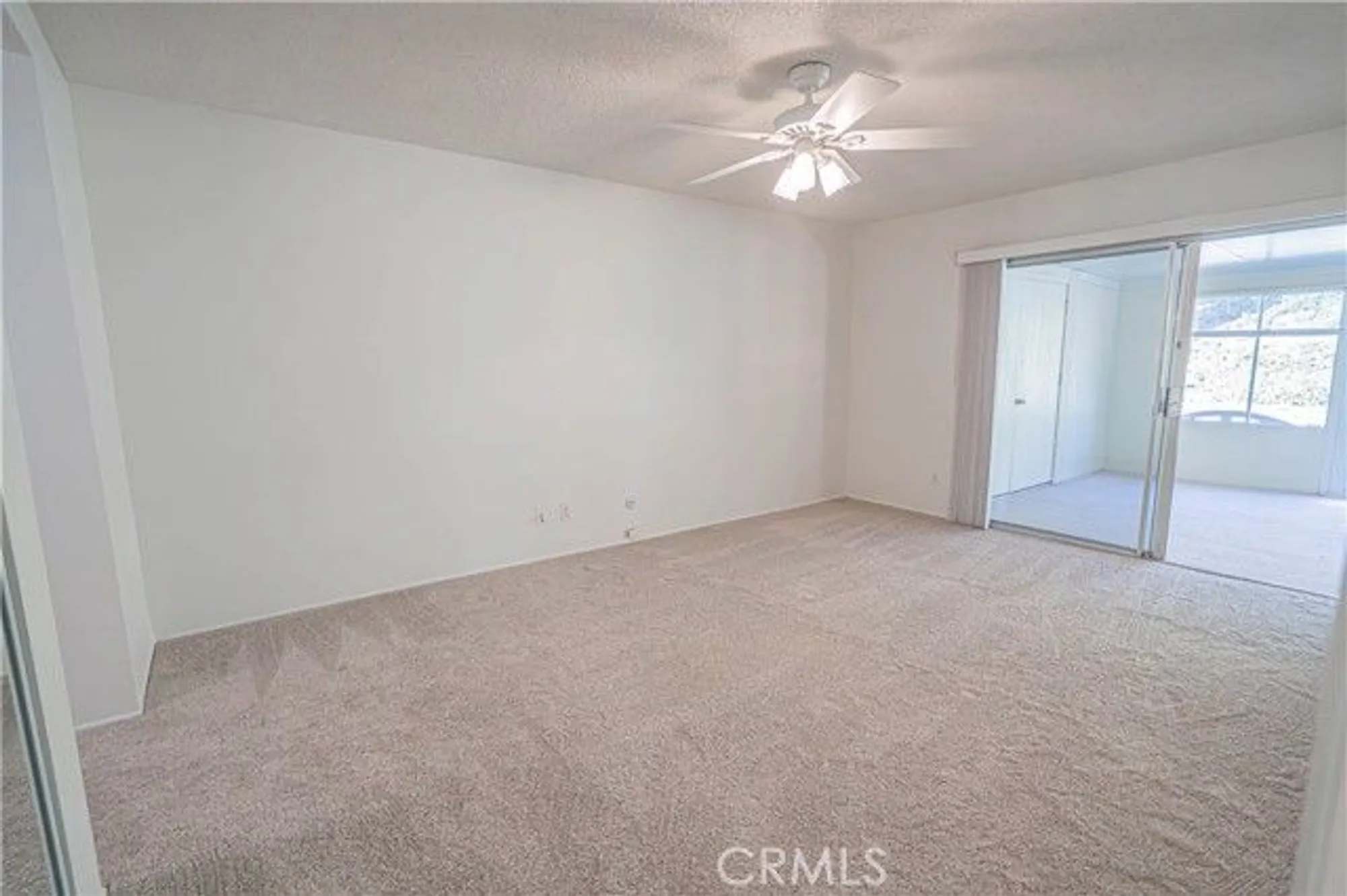 Property Slideshow image 16 of 51 | 19433 oak crossing rd, Newhall, CA, 91321