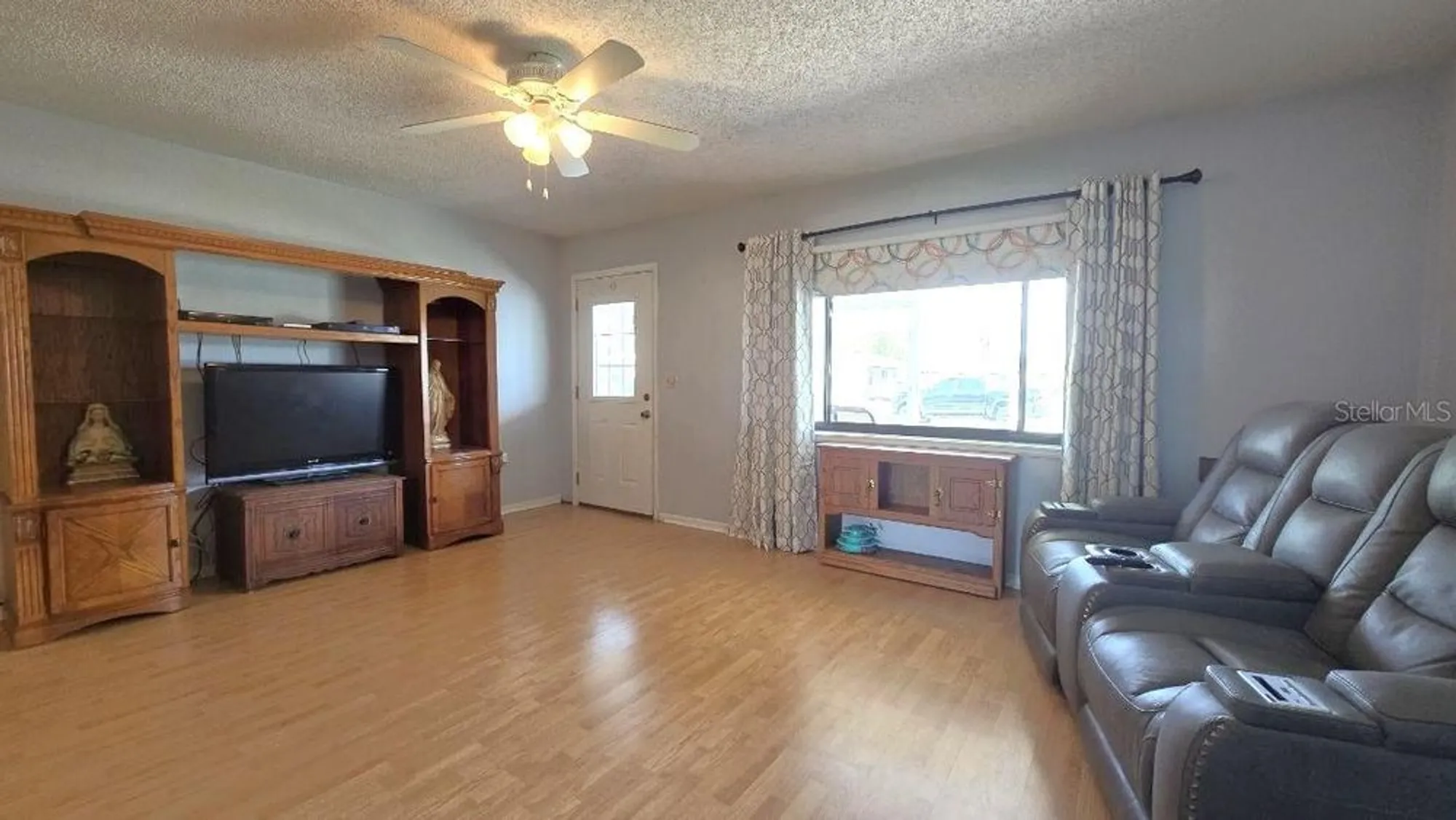 Property Slideshow image 9 of 51 | 9430 sw 102nd pl, Ocala, FL, 34481