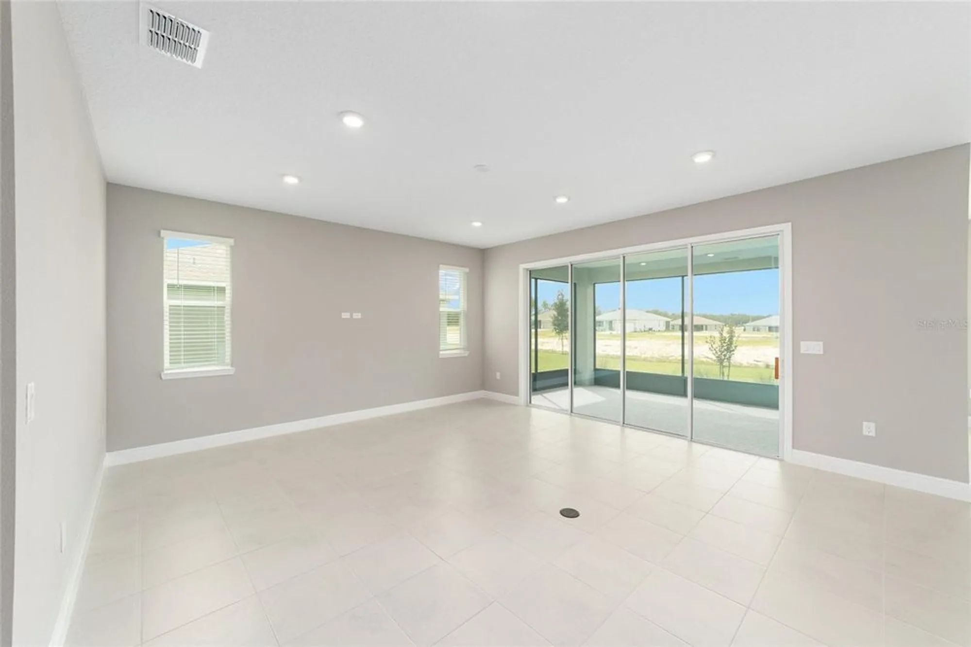 Property Slideshow image 10 of 41 | 10358 sw 105th ct, Ocala, FL, 34481