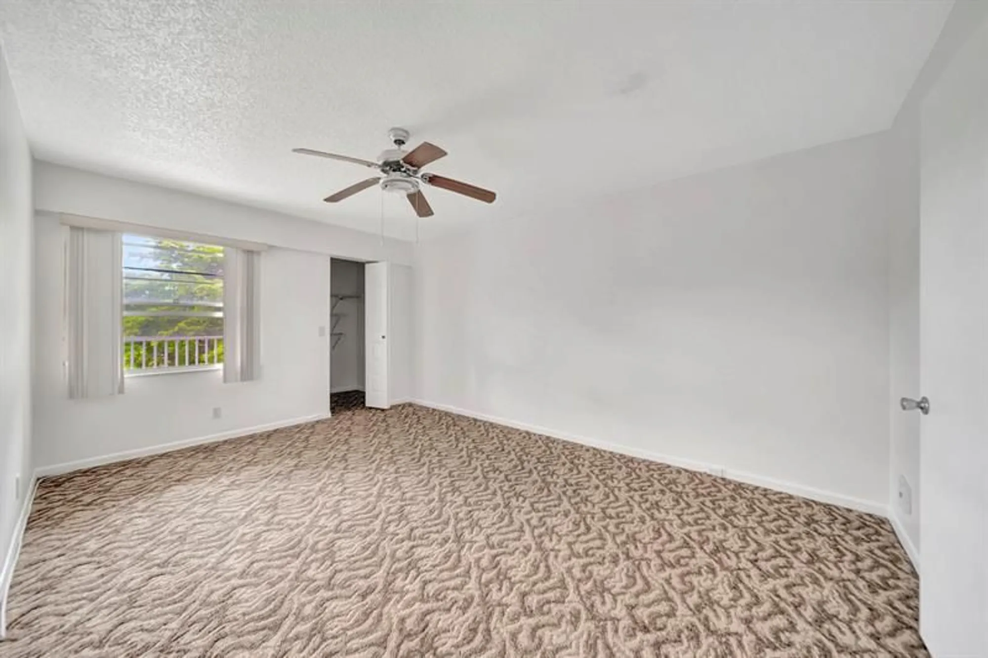 Property Slideshow image 36 of 56 | 13250 sw 7th ct apt 402l, Pembroke Pines, FL, 33027