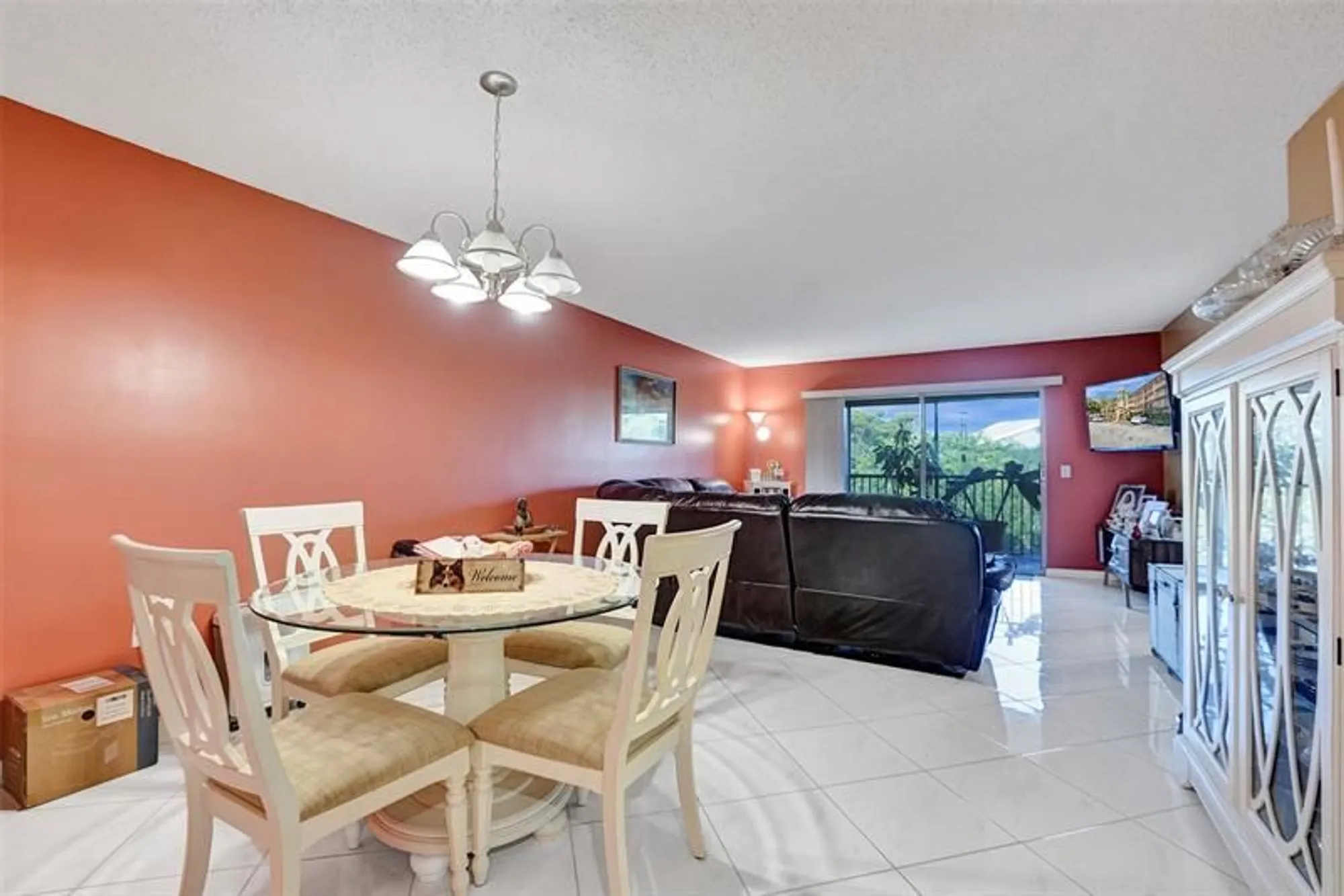 Property Slideshow image 12 of 30 | 901 sw 138th ave 403c, Pembroke Pines, FL, 33027
