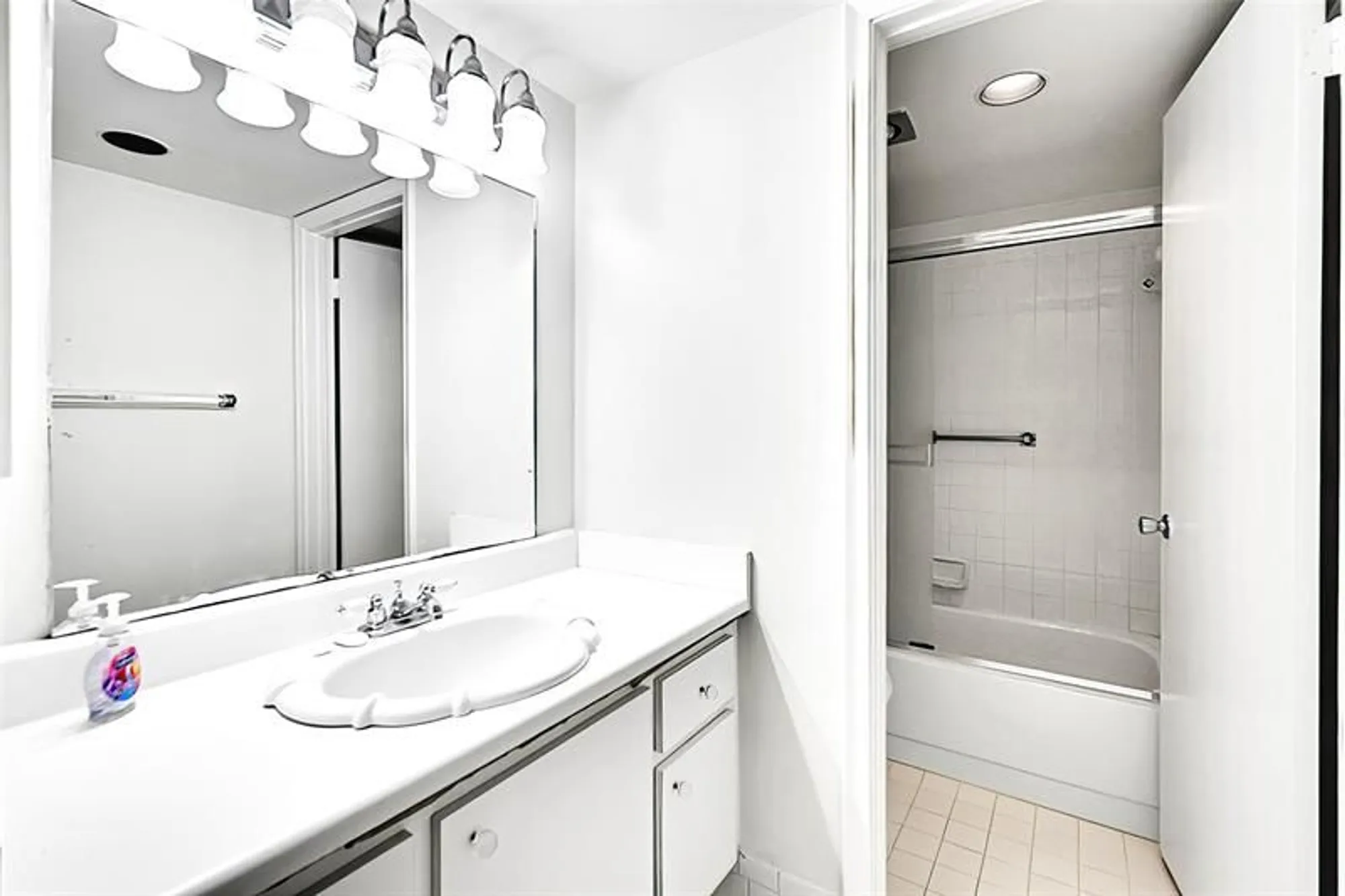 Property Slideshow image 14 of 25 | 1902 bermuda cir h3, Coconut Creek, FL, 33066