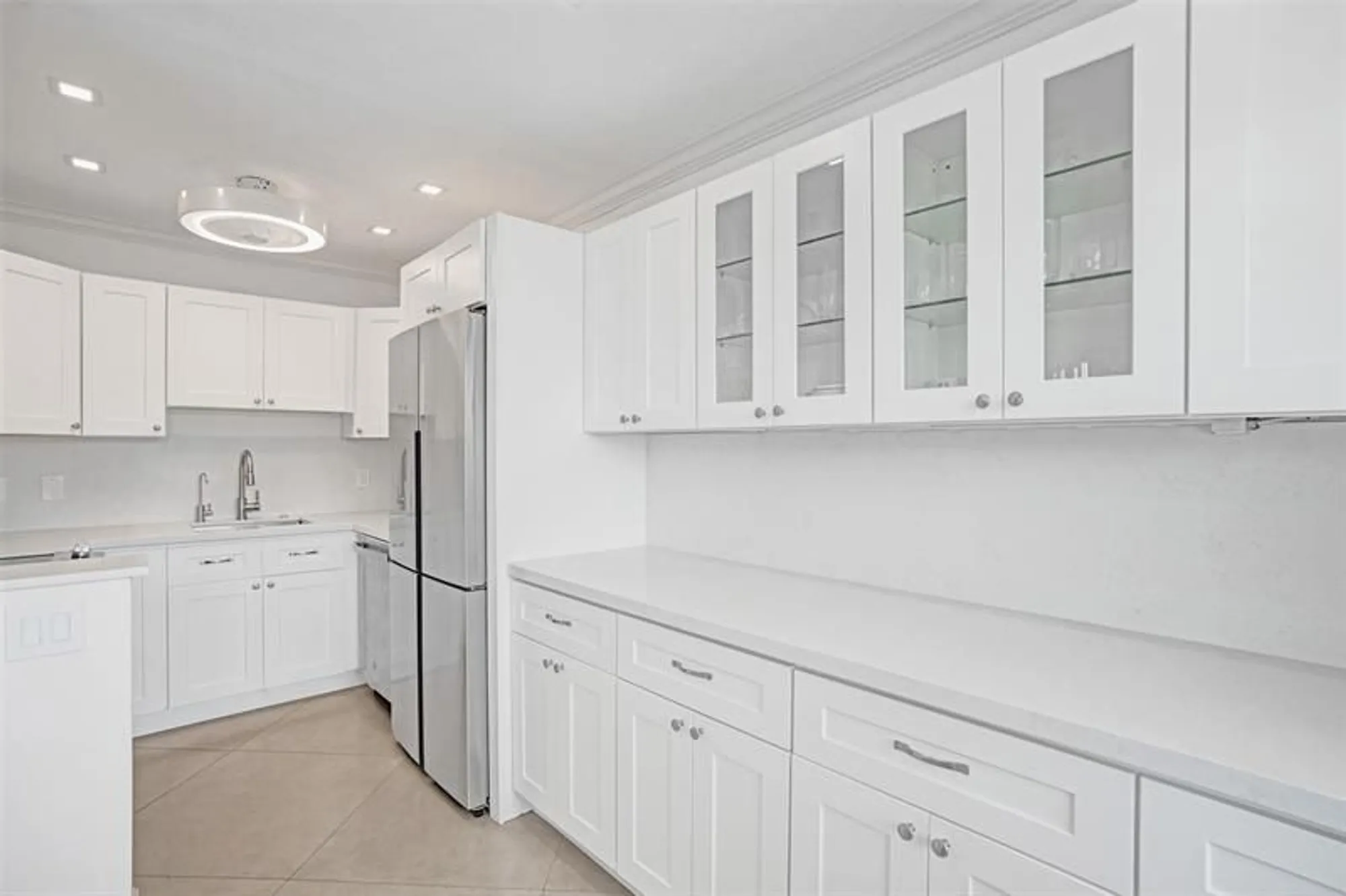 Property Slideshow image 26 of 49 | 1001 n riverside dr 304, Pompano Beach, FL, 33062