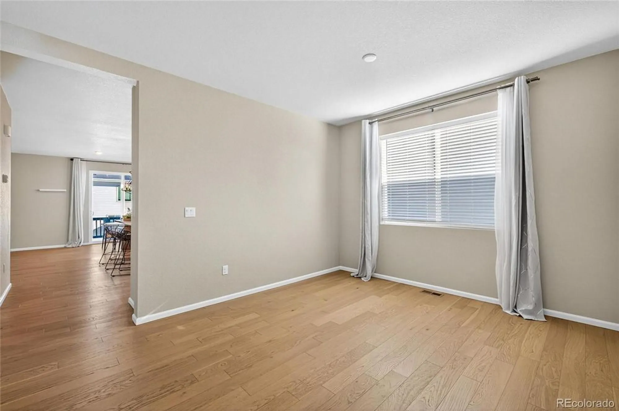 Property Slideshow image 9 of 27 | 3685 sandy vista ln, Castle Rock, CO, 80104