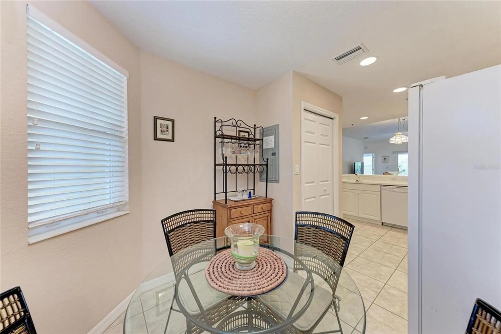 Property Slideshow image 15 of 41 | 6326 grand oak cir 203, Bradenton, FL, 34203