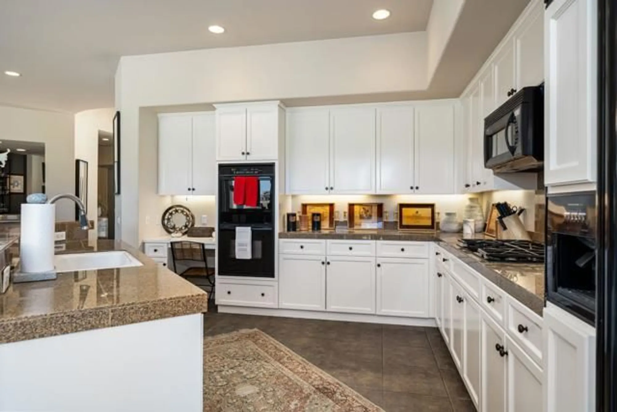 Property Slideshow image 24 of 52 | 80240 merion, La Quinta, CA, 92253