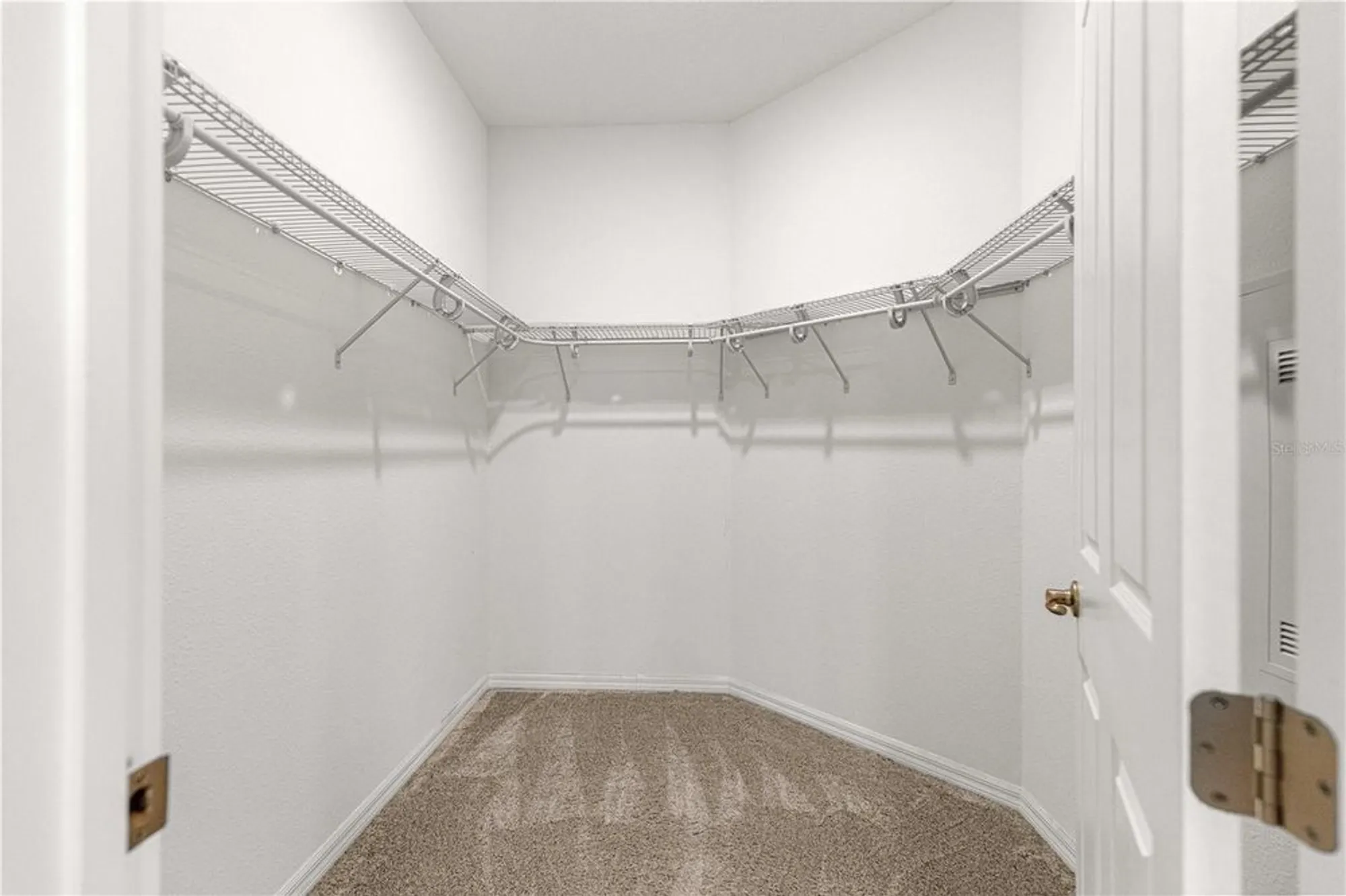 Property Slideshow image 17 of 28 | 10597 sw 90th street rd, Ocala, FL, 34481