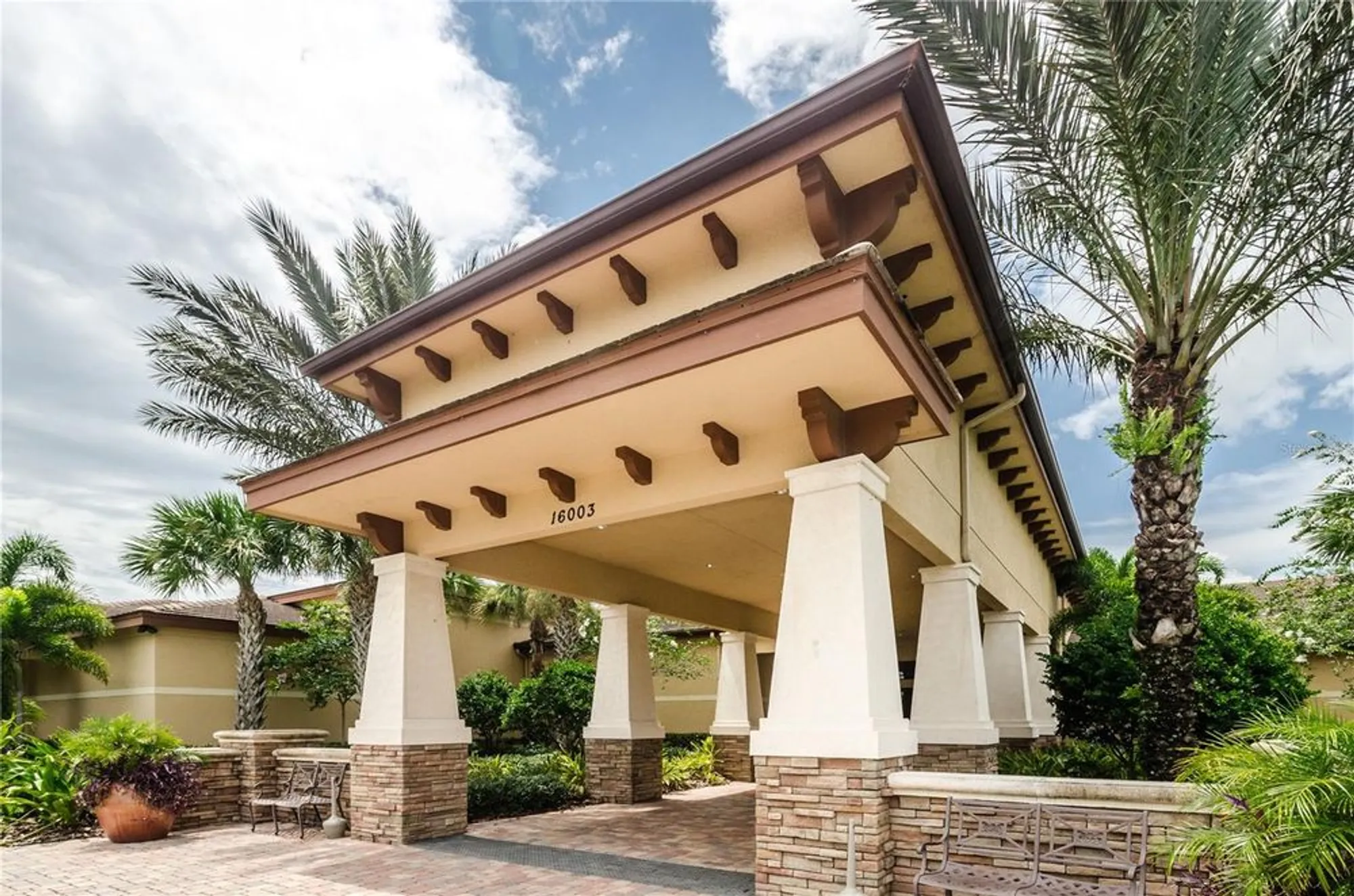 Property Slideshow image 53 of 96 | 4918 sandy brook cir, Wimauma, FL, 33598