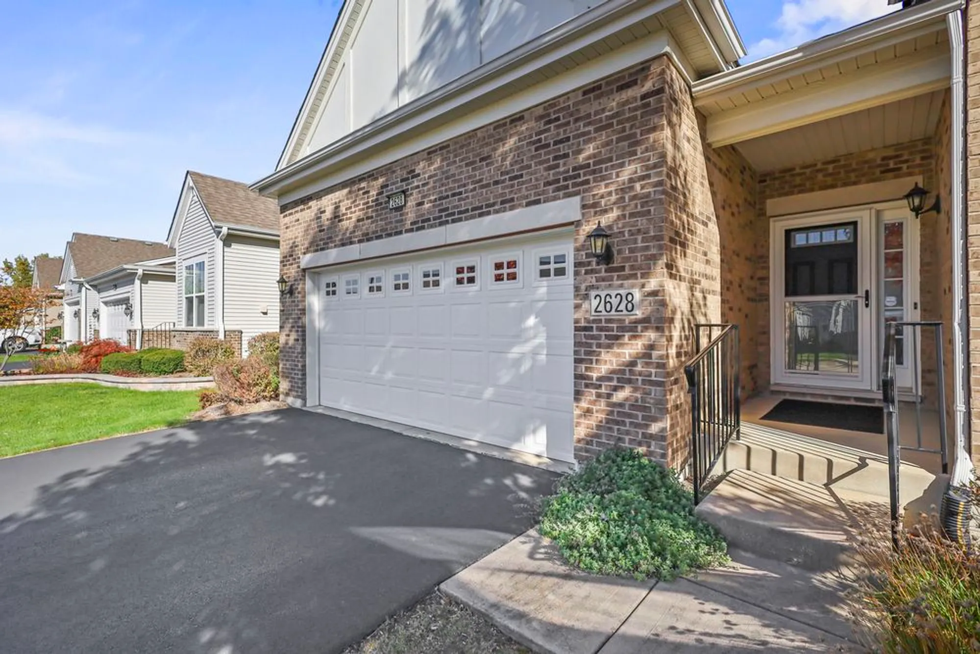 Property Slideshow image 3 of 31 | 2628 drexel dr, Naperville, IL, 60564