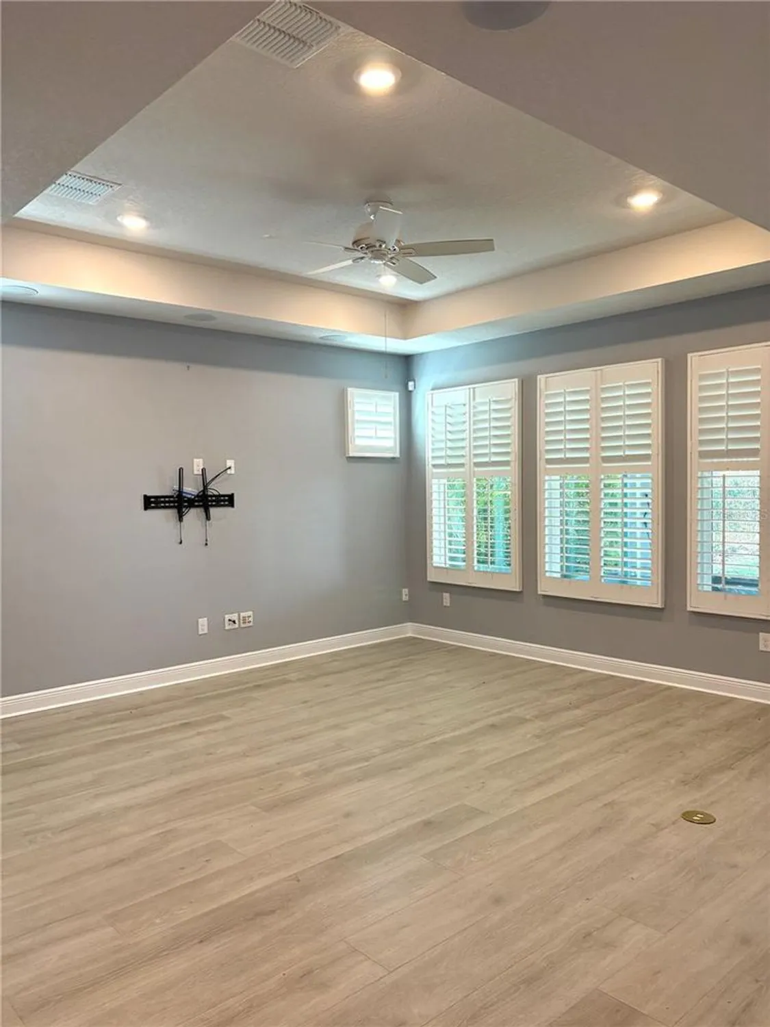 Property Slideshow image 9 of 28 | 6035 plover meadow st, Lithia, FL, 33547